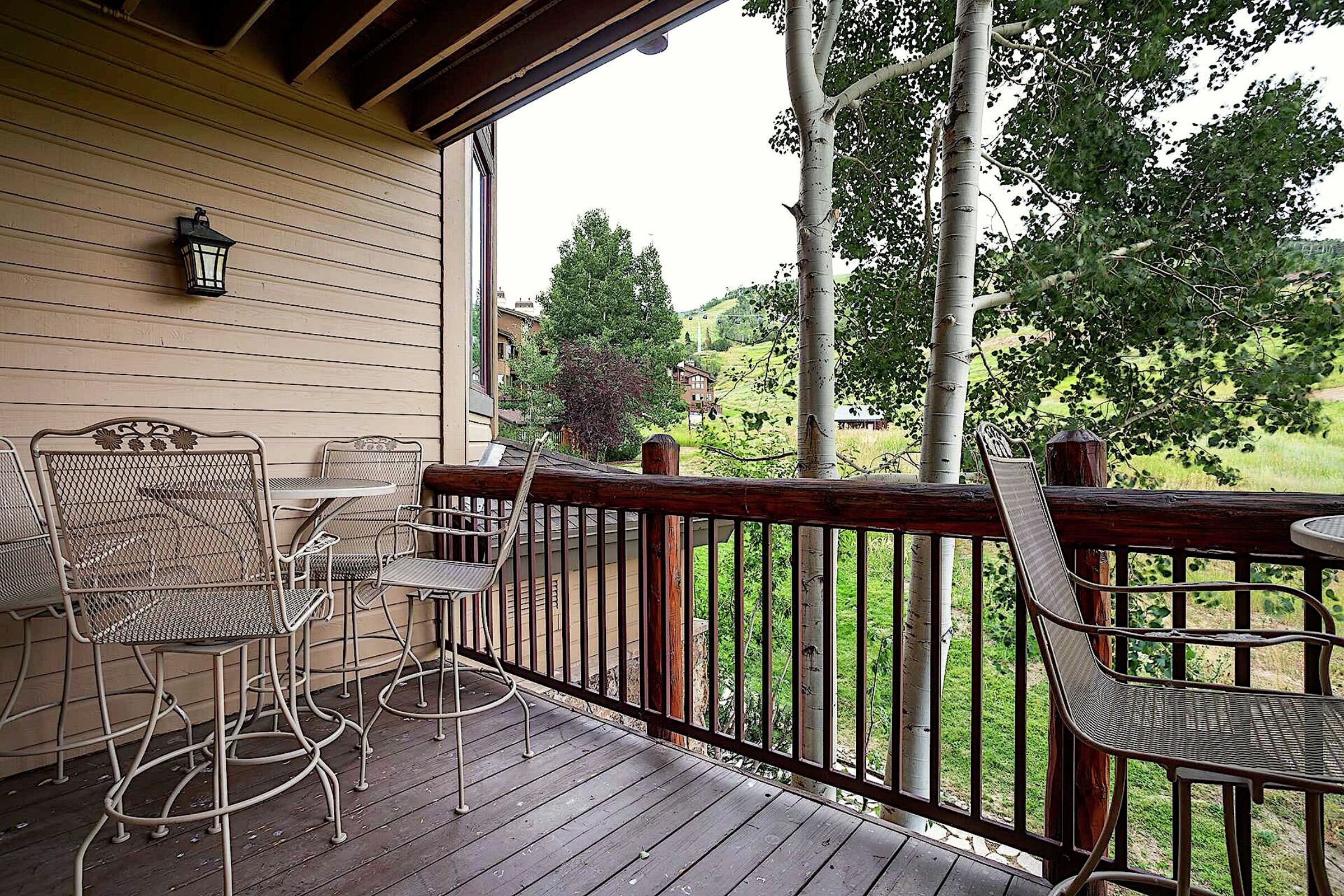 #116 - Balcony