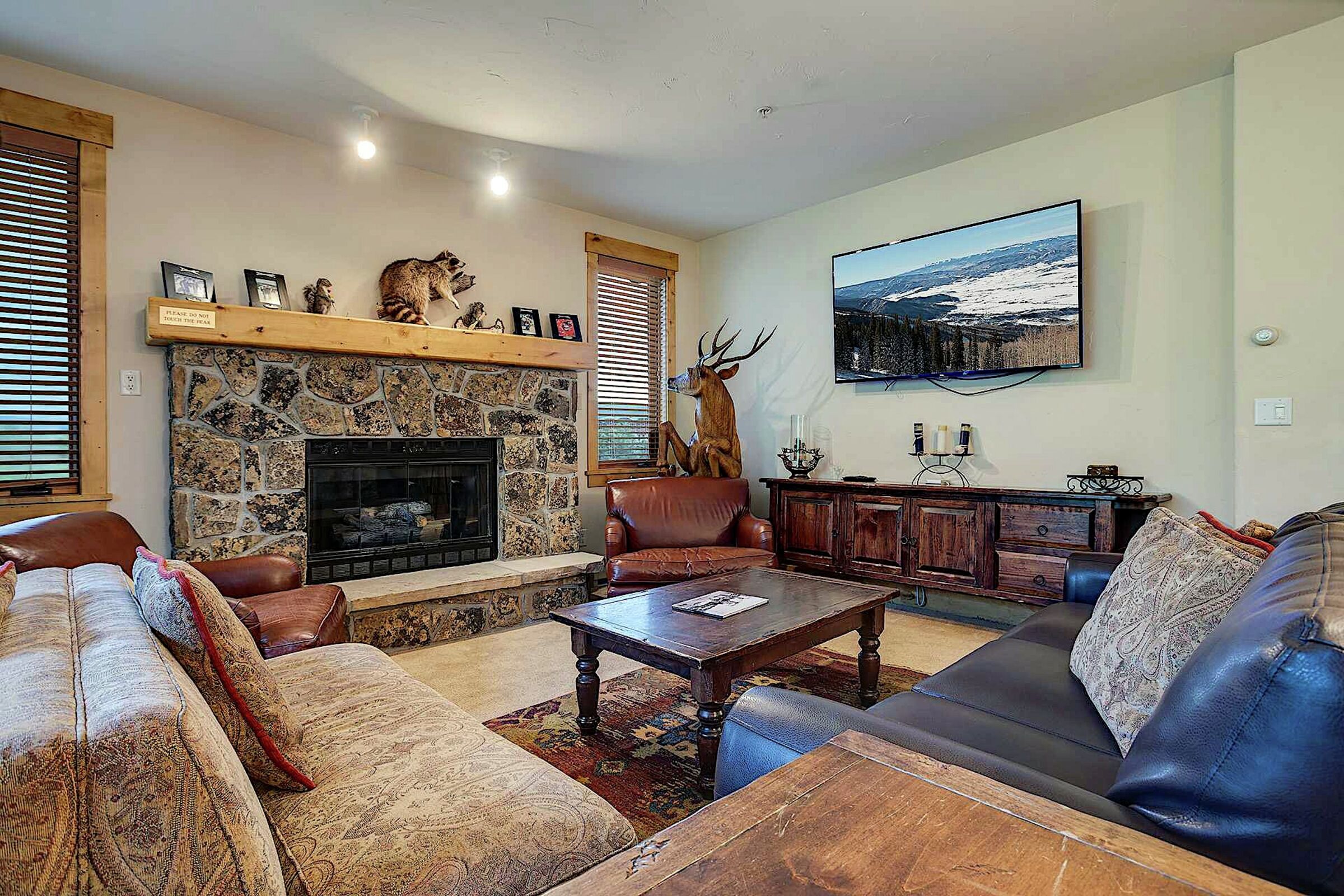 #116 - Living Room