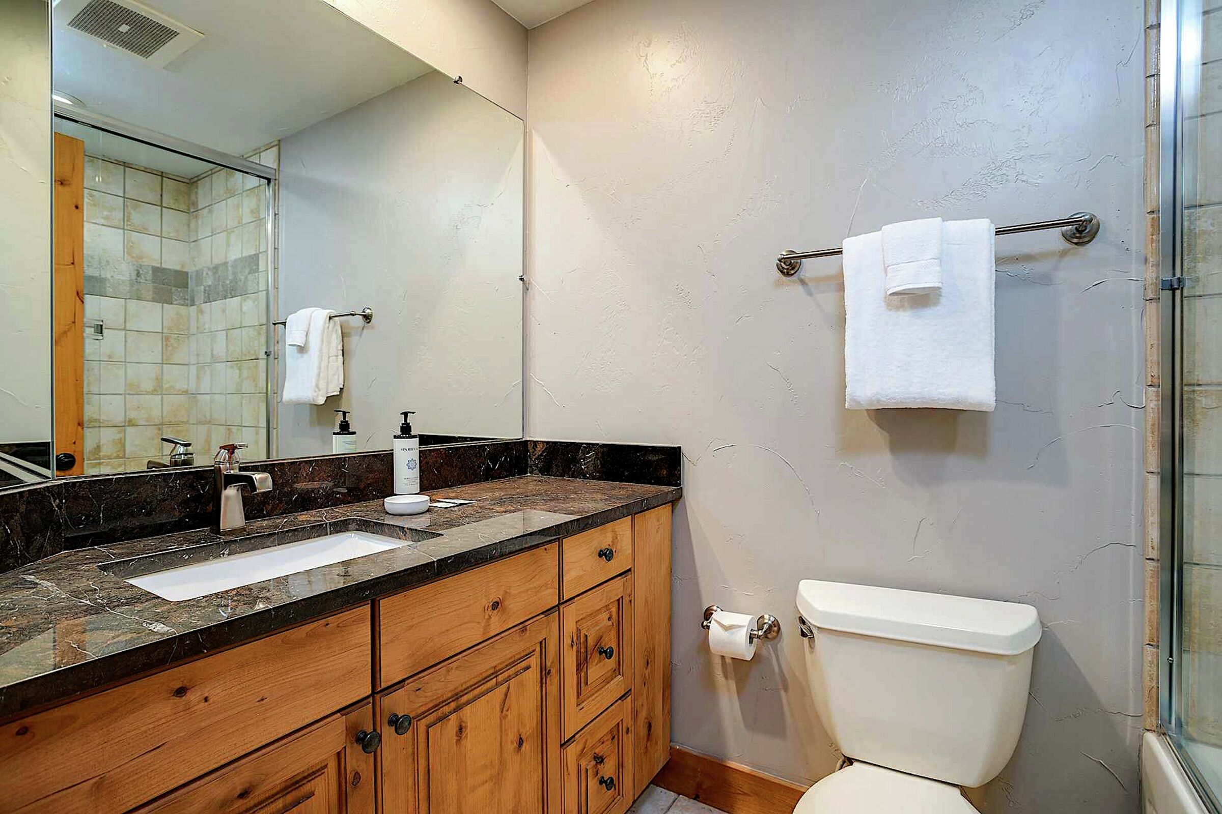 #222 - Bathroom