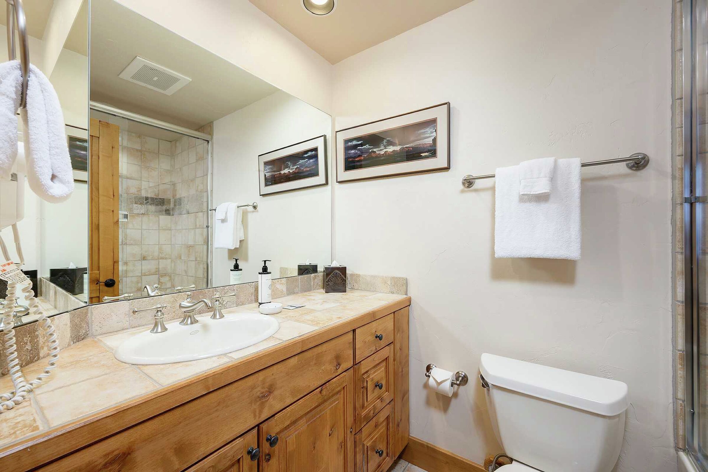 #125 - Ensuite Bathroom