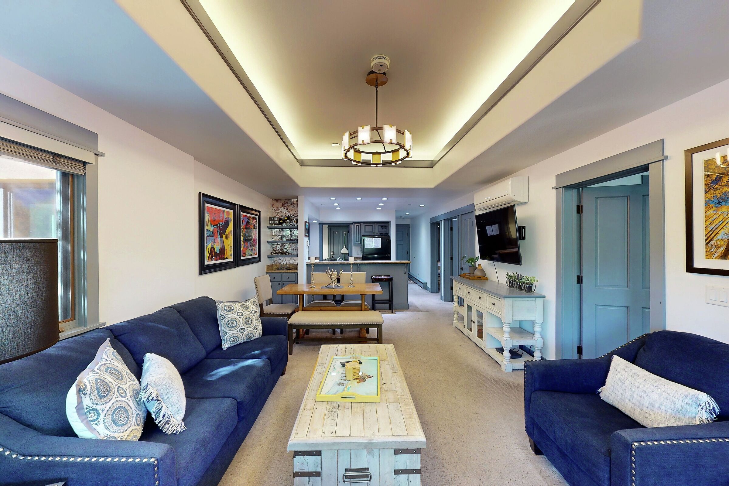 #B304 - Living Area