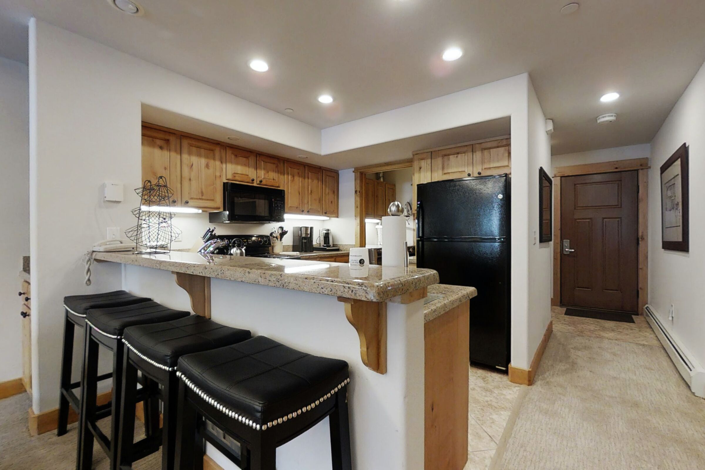 #B105 - Kitchen