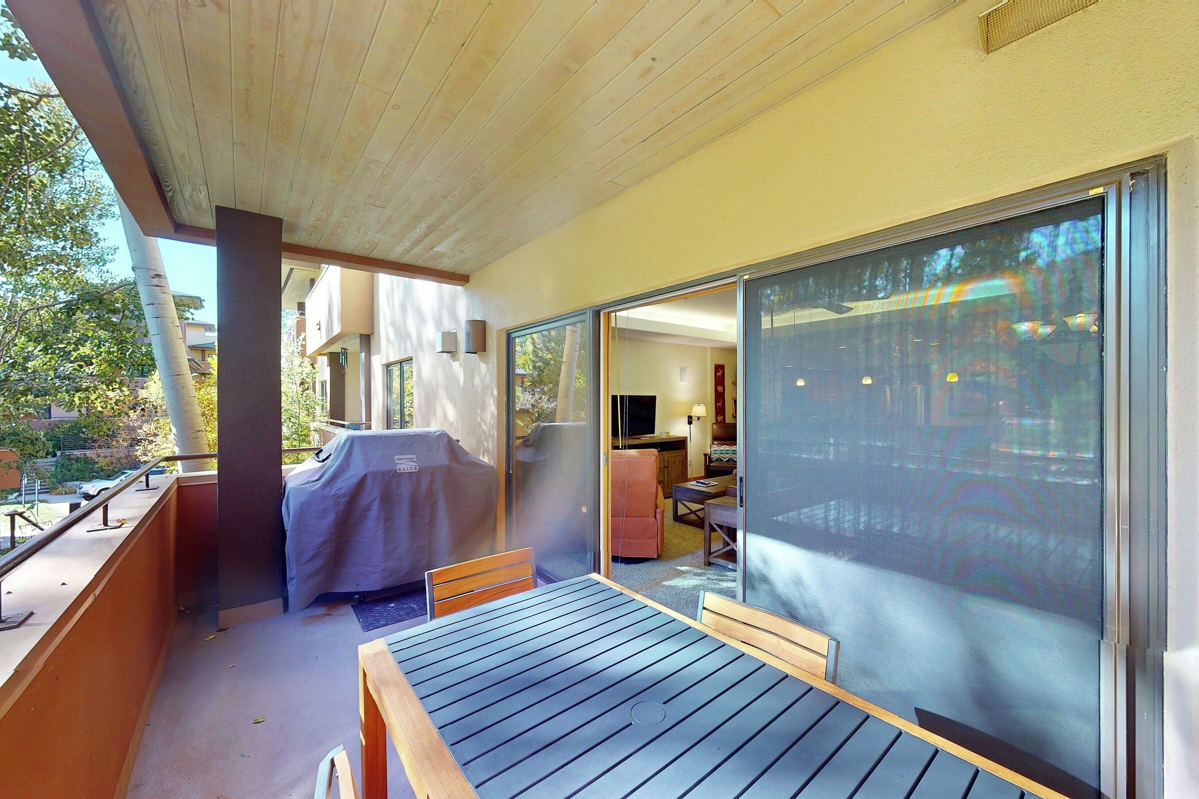 #A103 - Balcony
