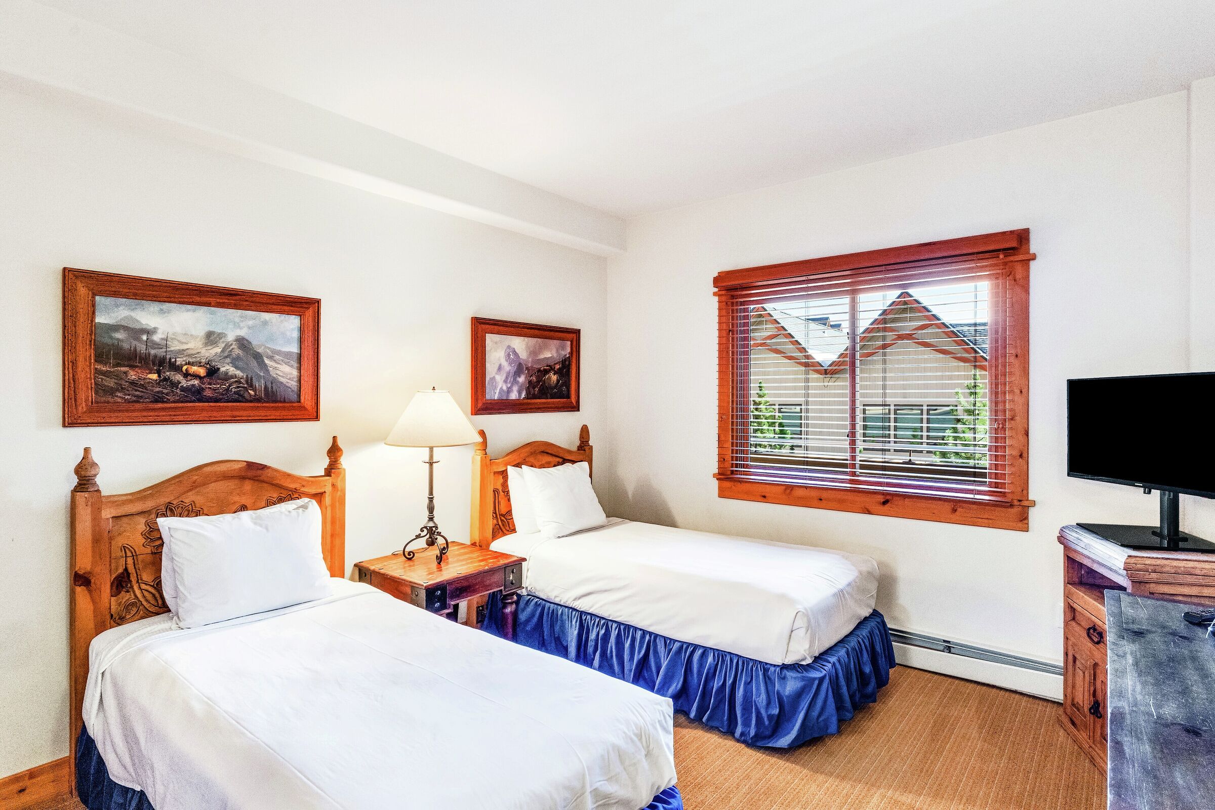 #B202 - Bedroom