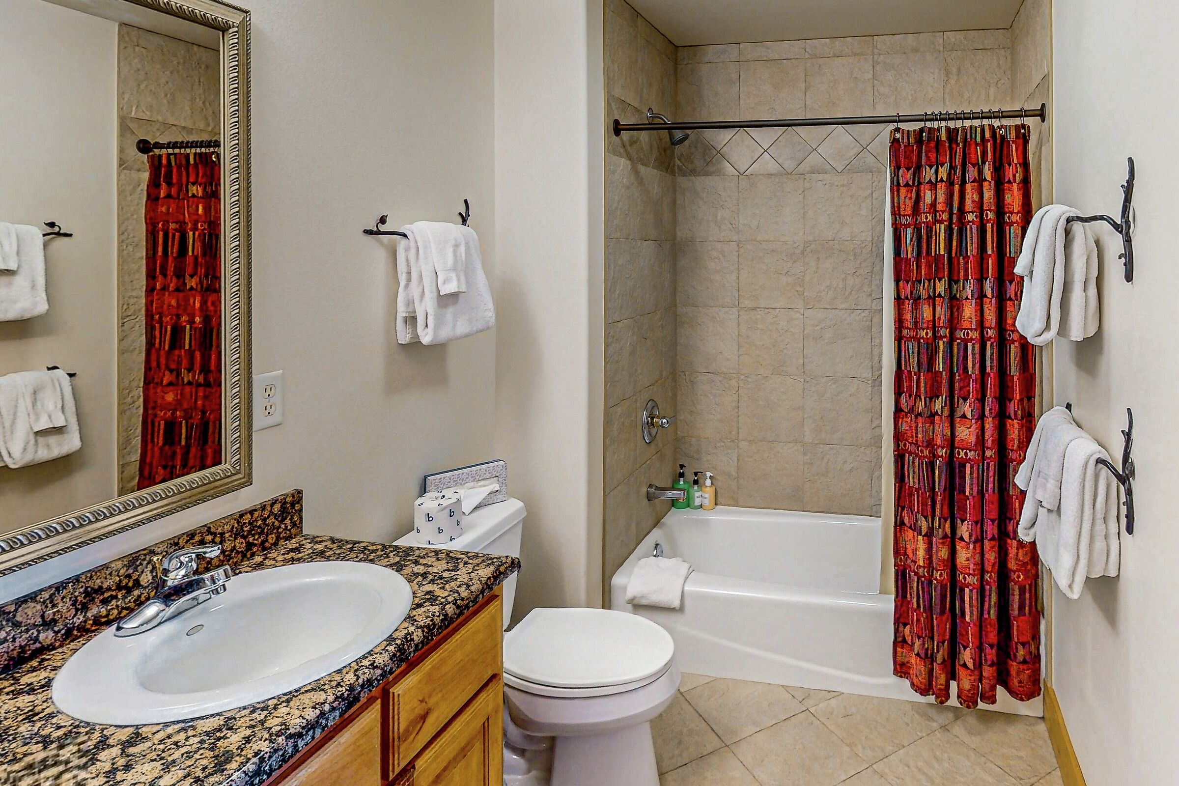 #B203 - Ensuite Bathroom