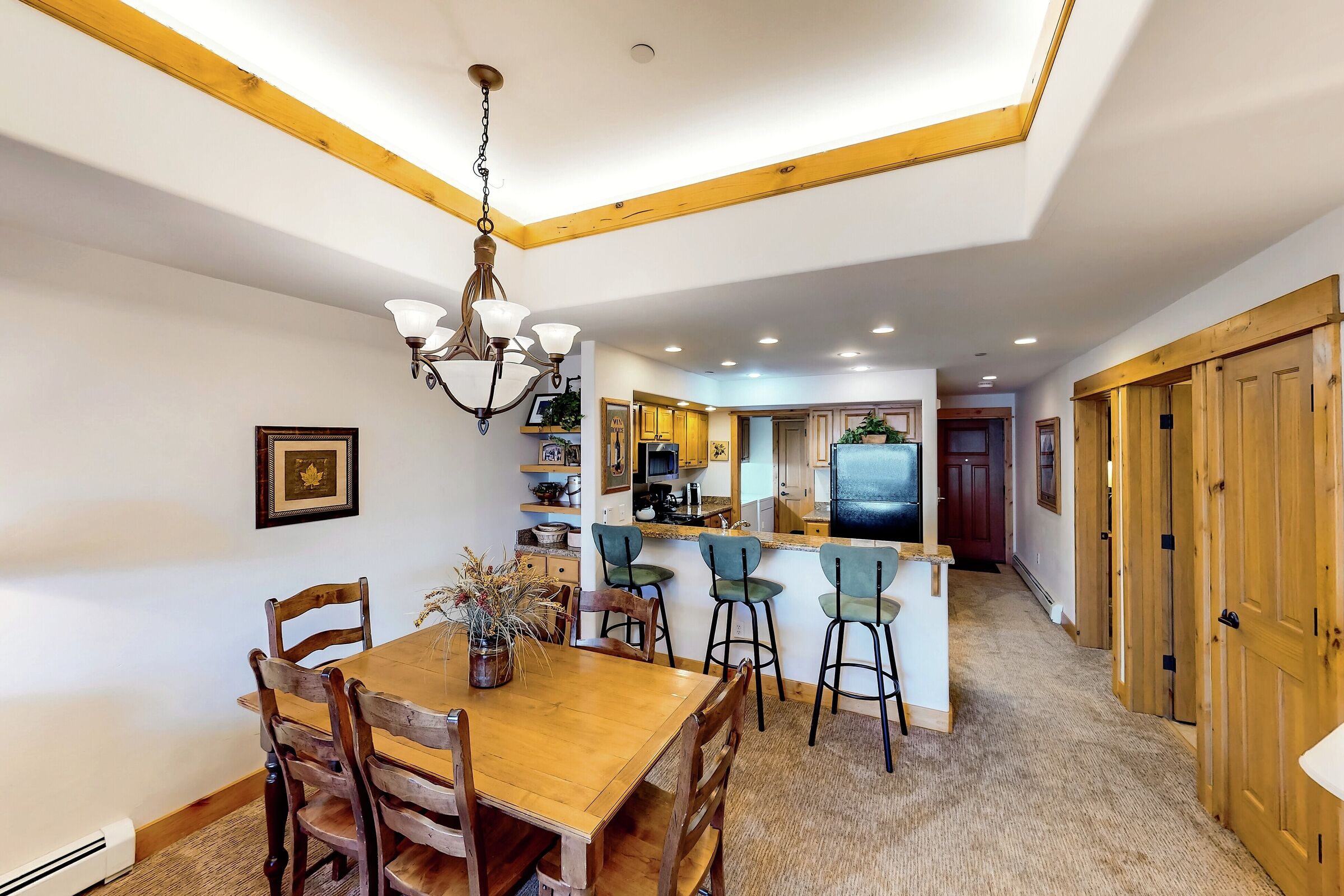 #A305 - Dining Area