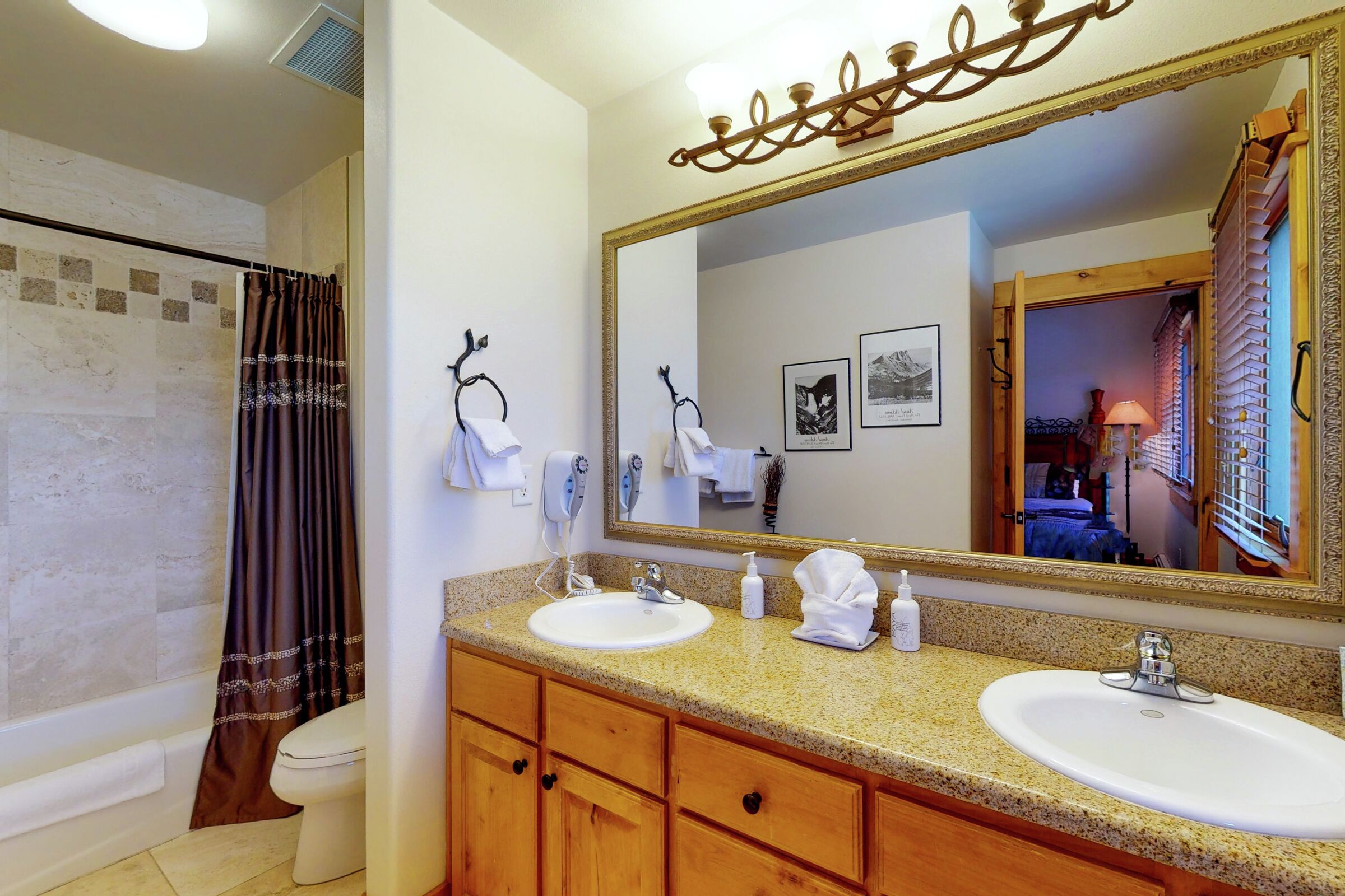 #A303 - Master Ensuite Bathroom