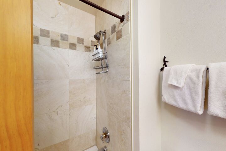 #A104 - Ensuite Bathroom