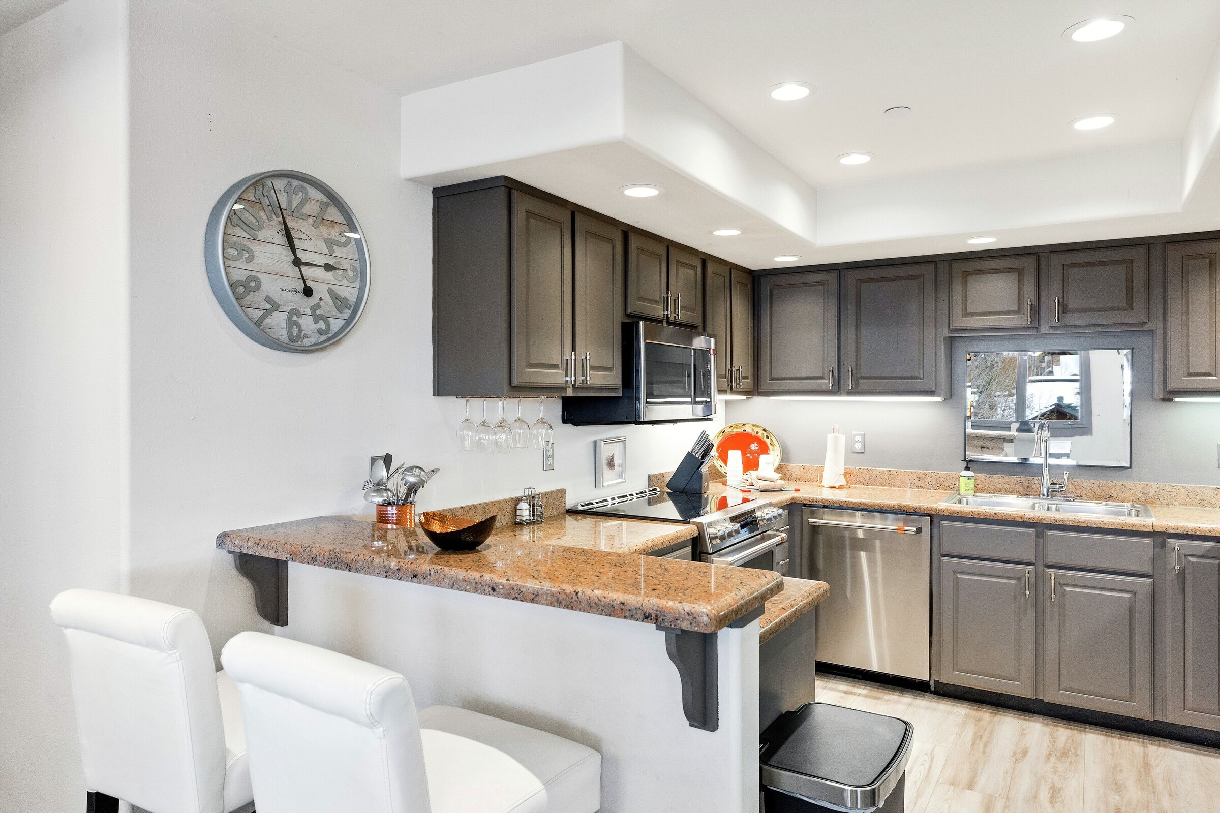 #B201 - Kitchen
