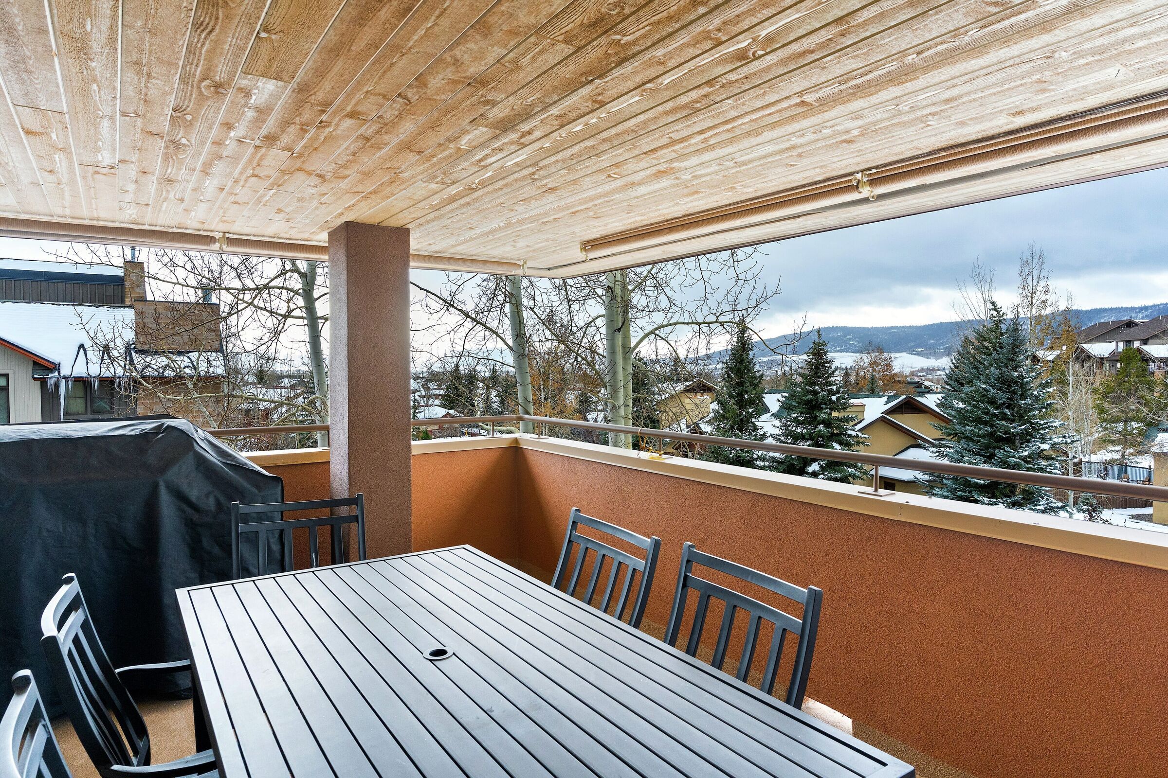 #B201 - Balcony with BBQ