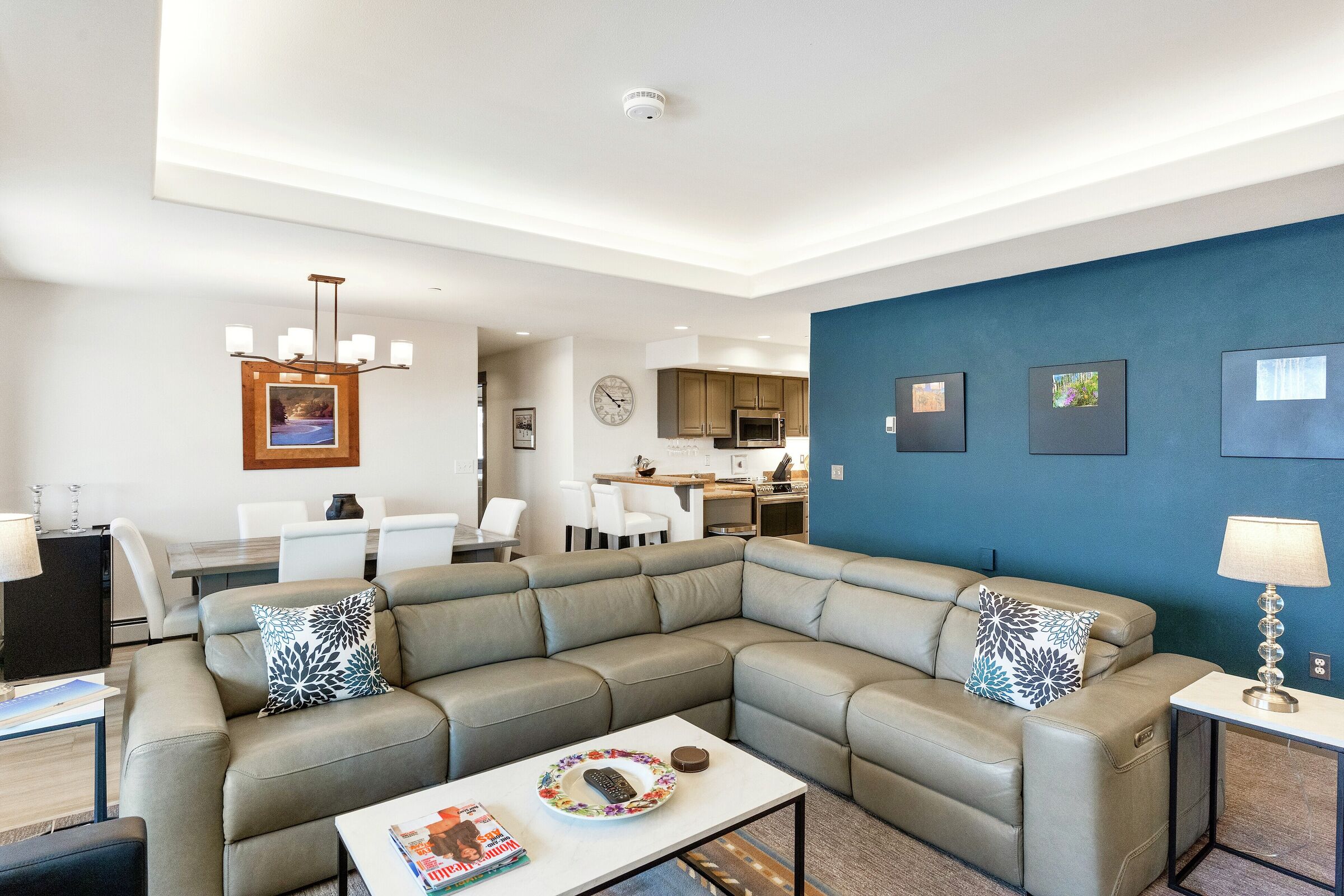 #B201 - Living Area