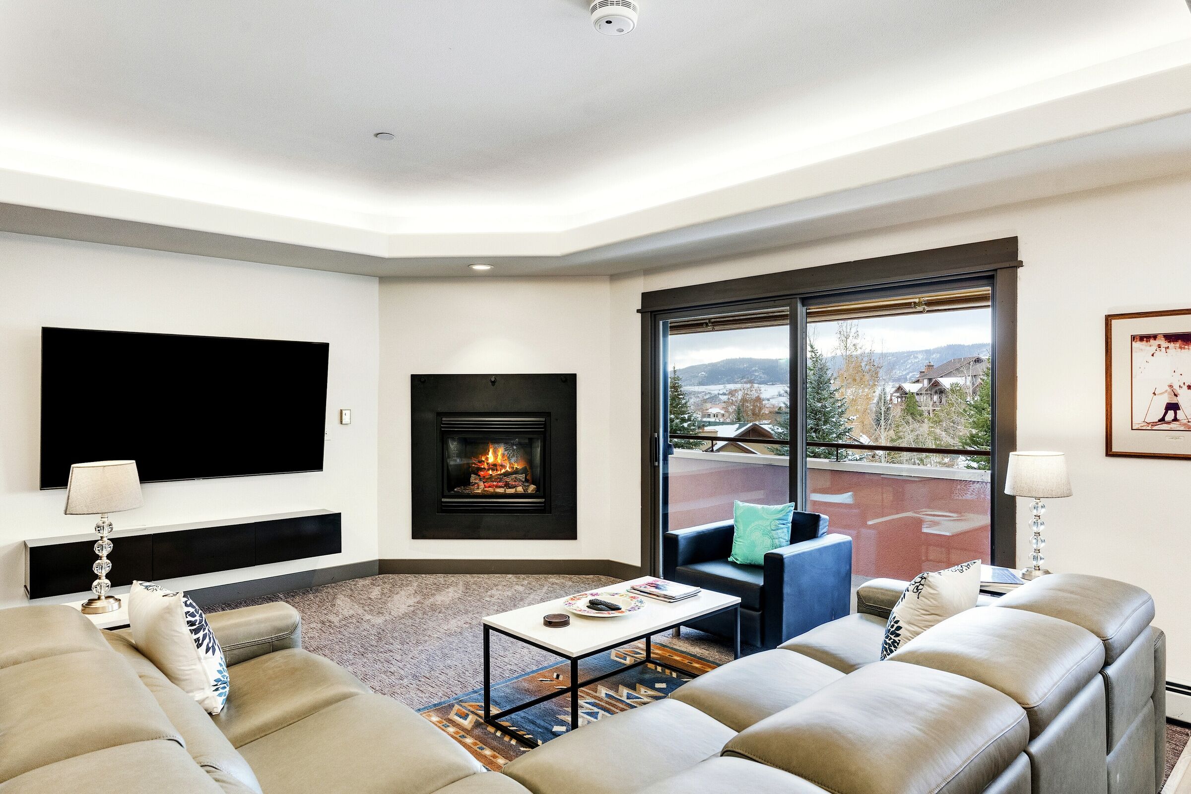 #B201 - Living Area