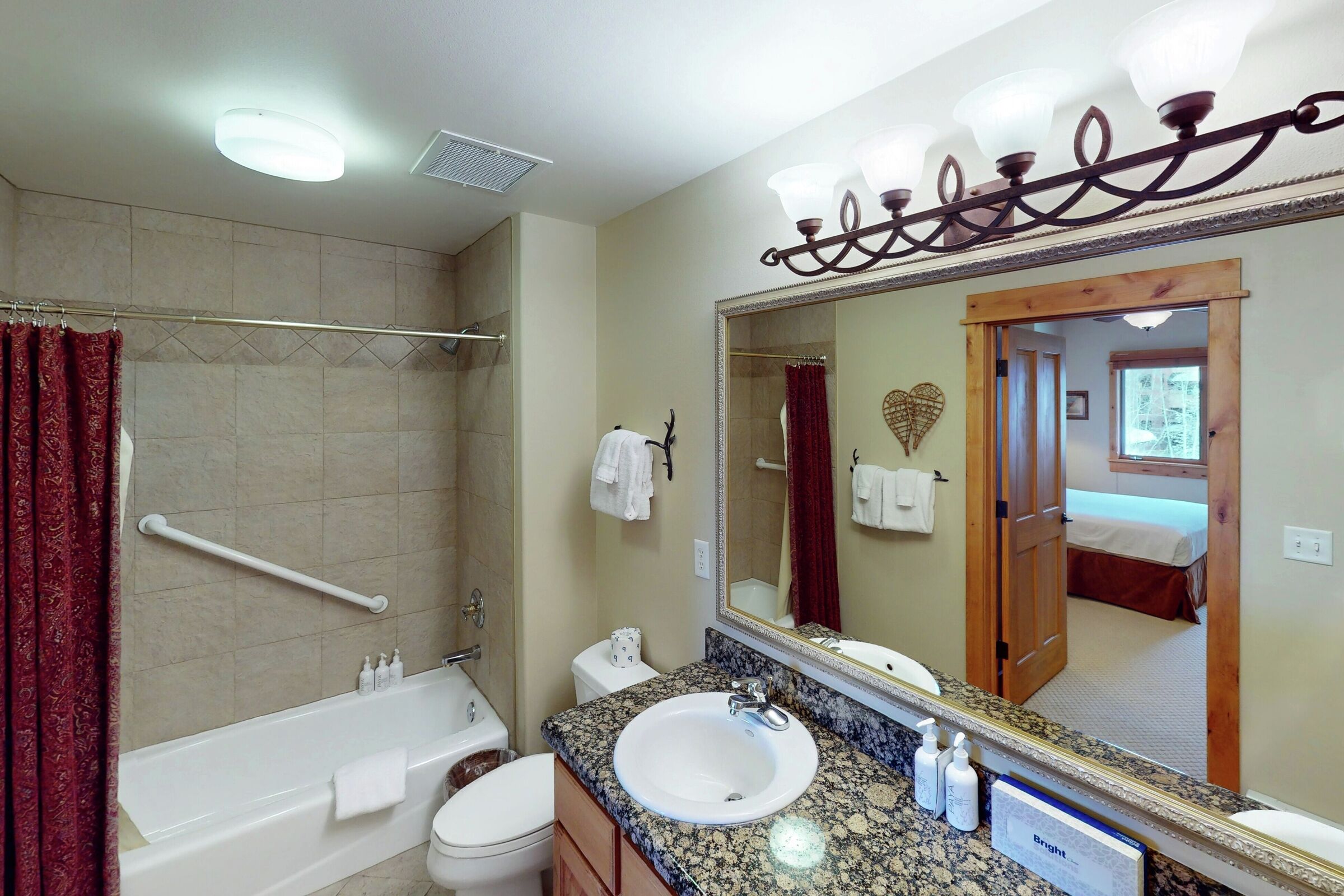 #B301 - Ensuite Bathroom