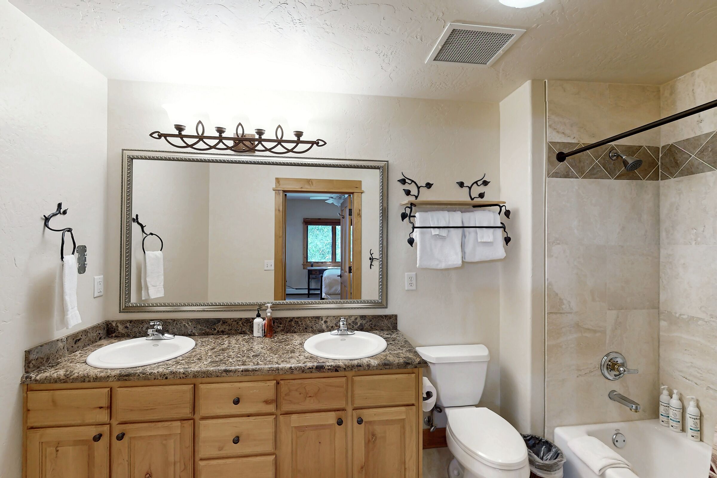 #A301 - Ensuite Bathroom