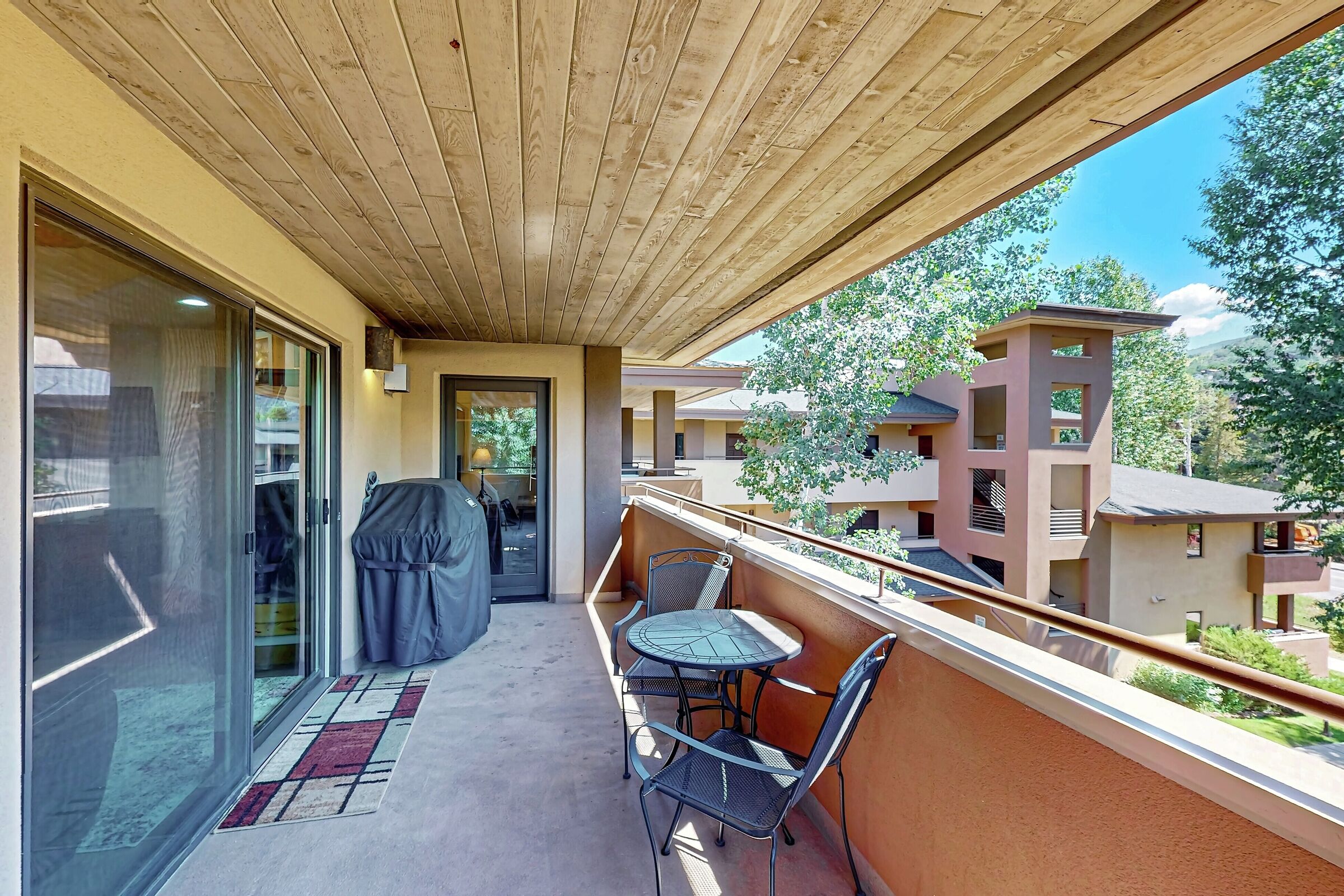 #A301 - Balcony with BBQ