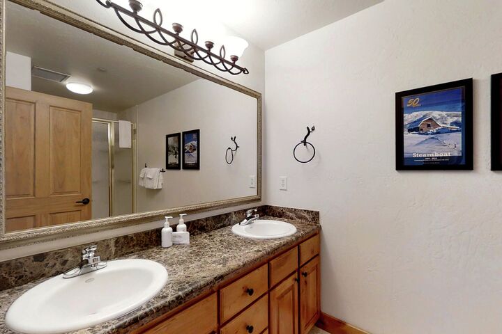 #A306 - Master Ensuite Bathroom