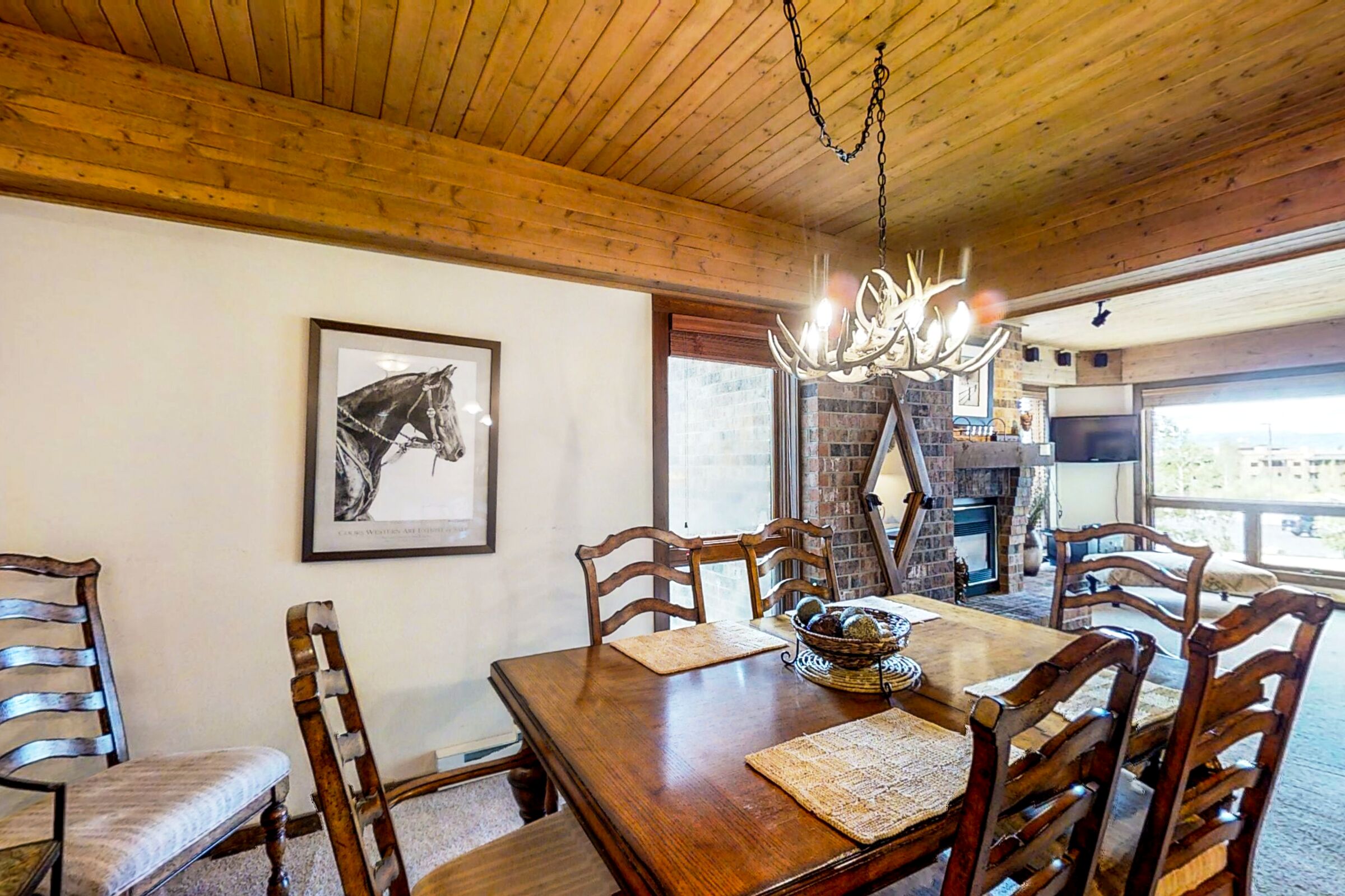 #202 - Dining Room