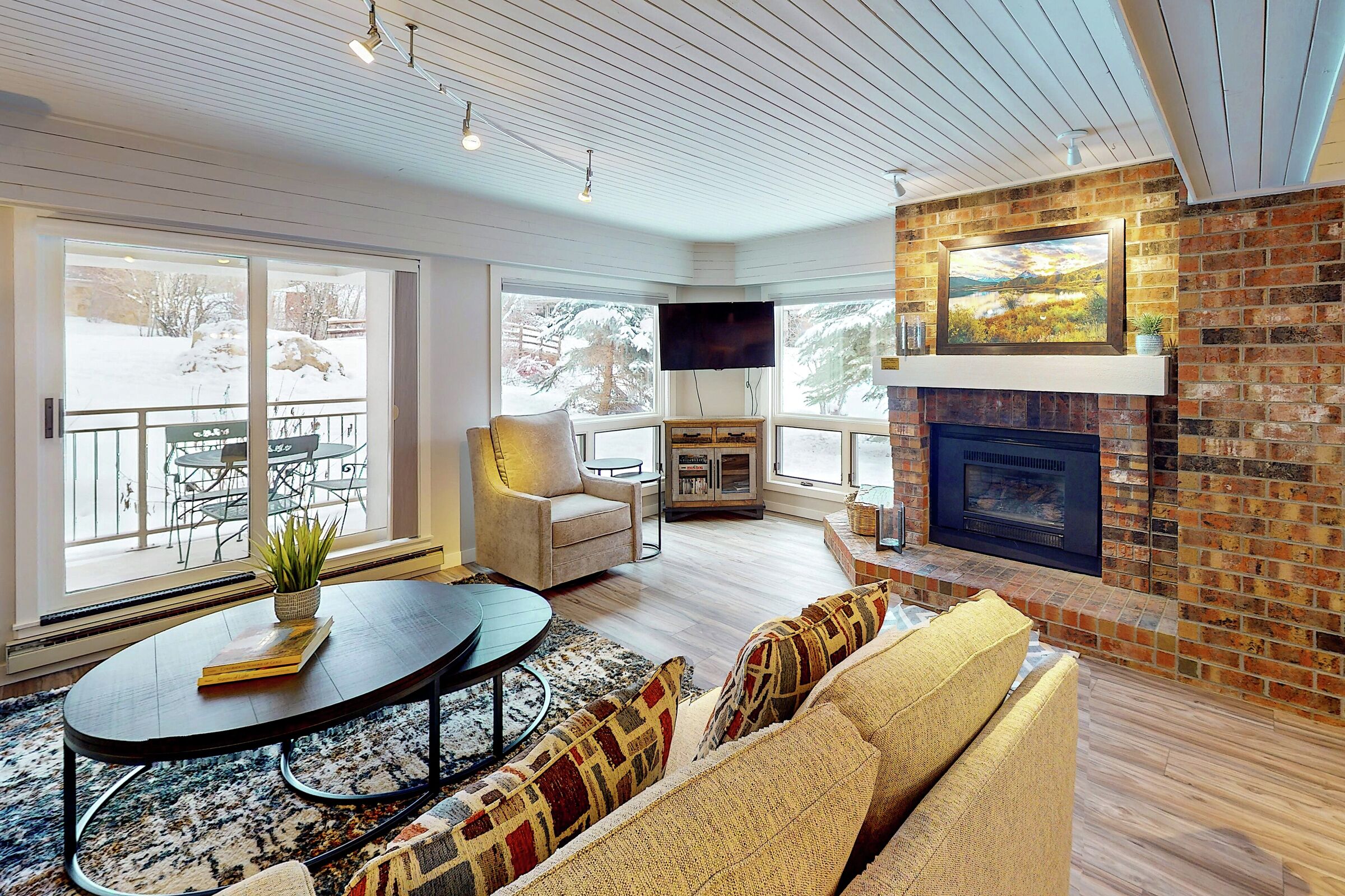 #105 - Living Area