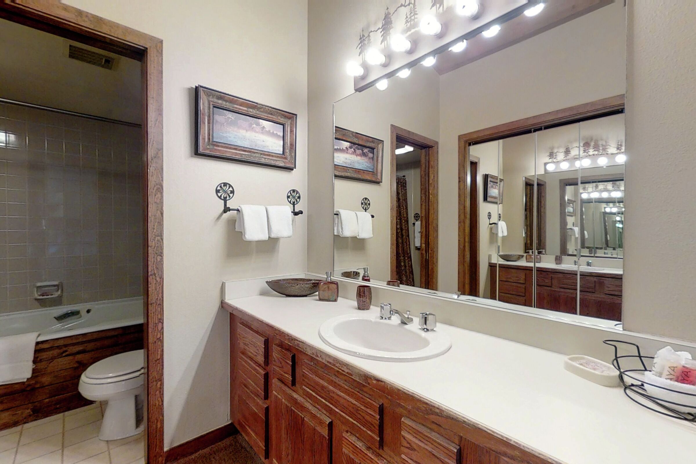 #503 - Master Ensuite Bathroom