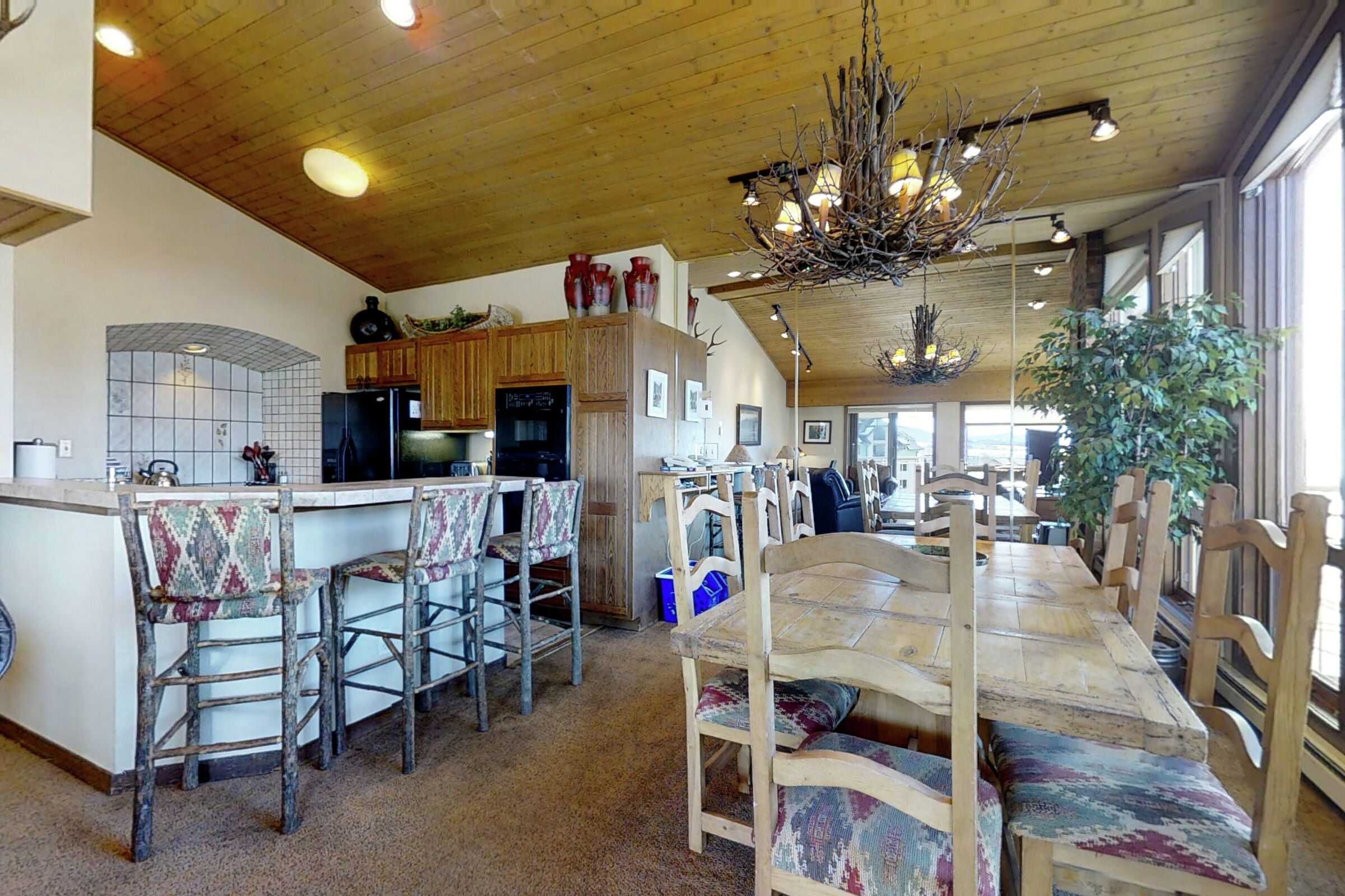 #503 - Dining Area