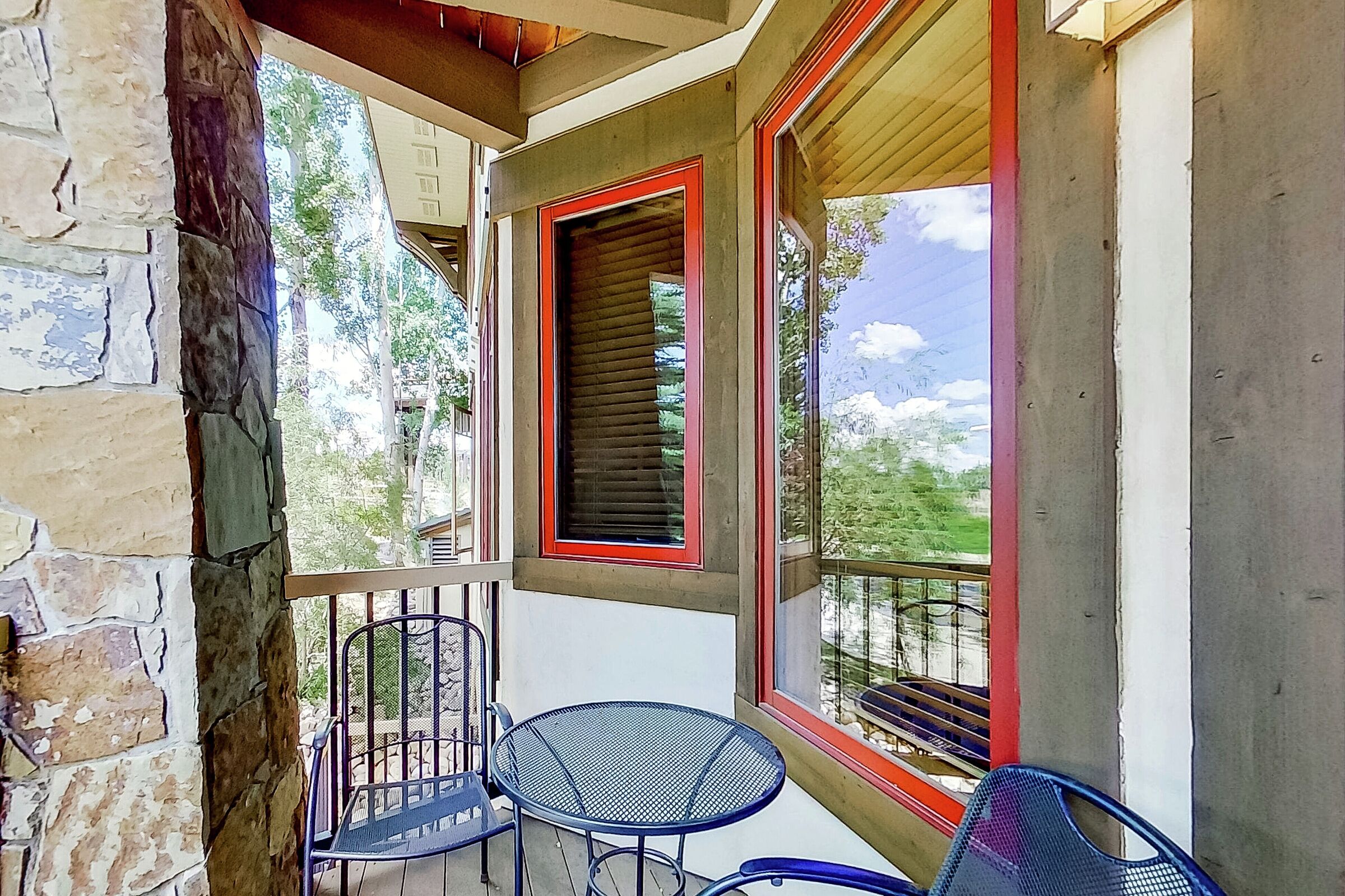 #210 - Balcony