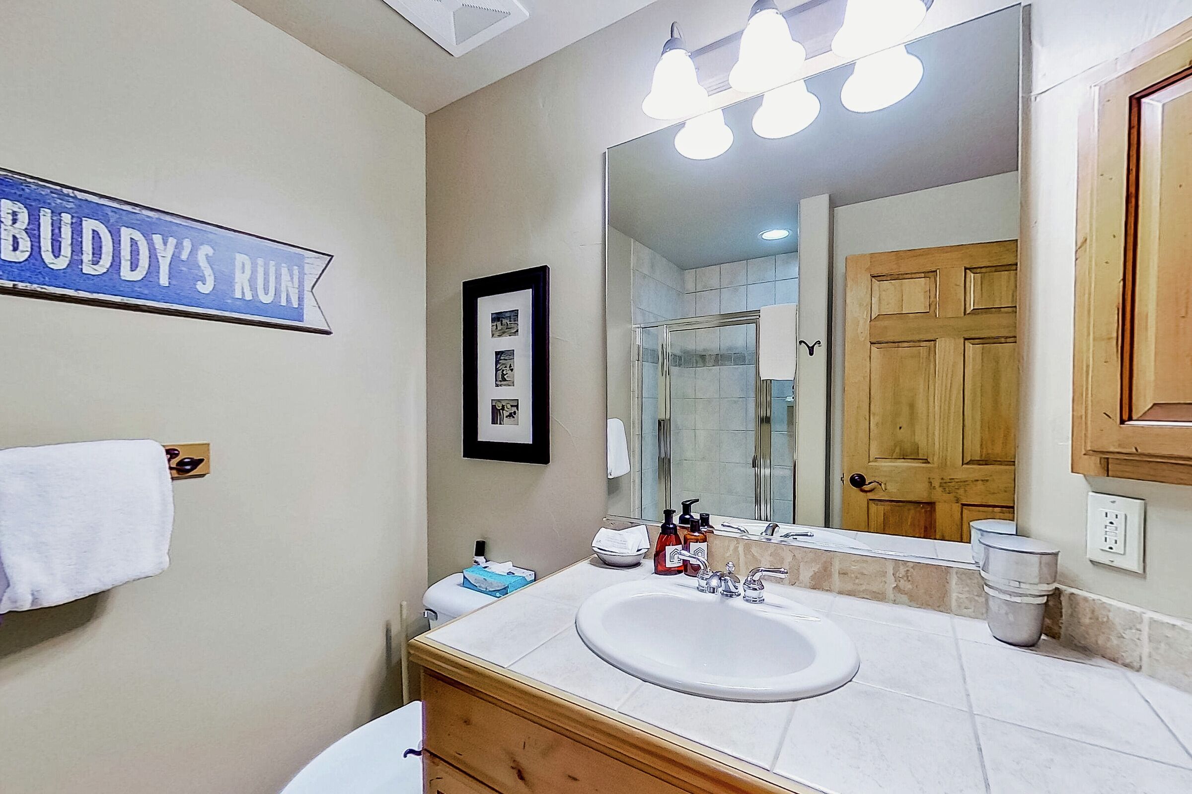 #210 - Bathroom