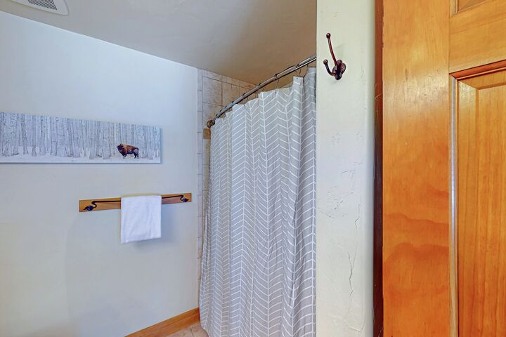 #103 - Master Ensuite Bathroom