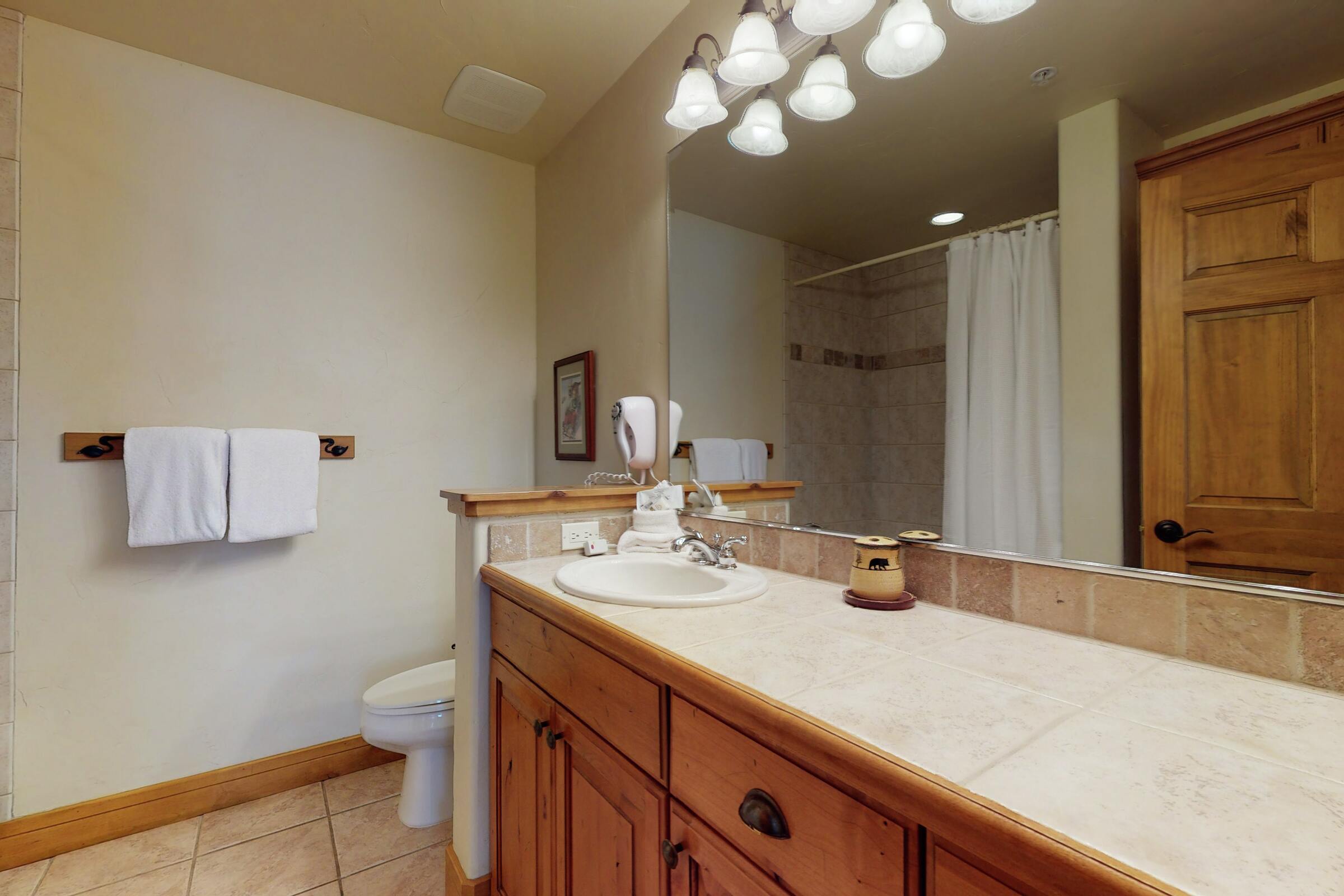 #104 - Master Ensuite Bathroom
