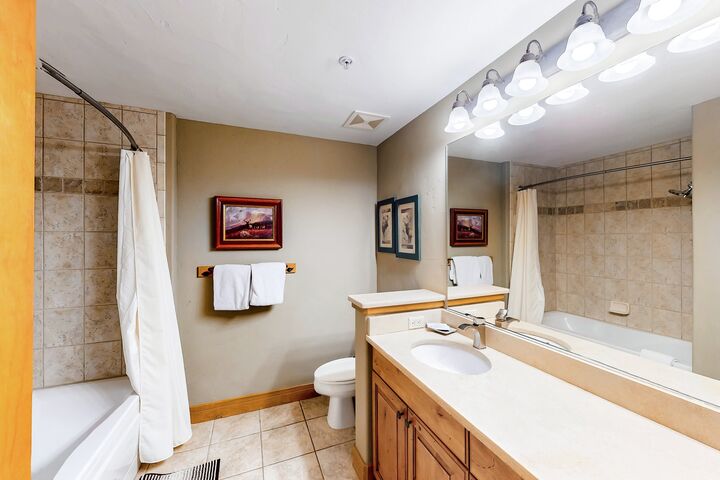 #109 - Master Ensuite Bathroom