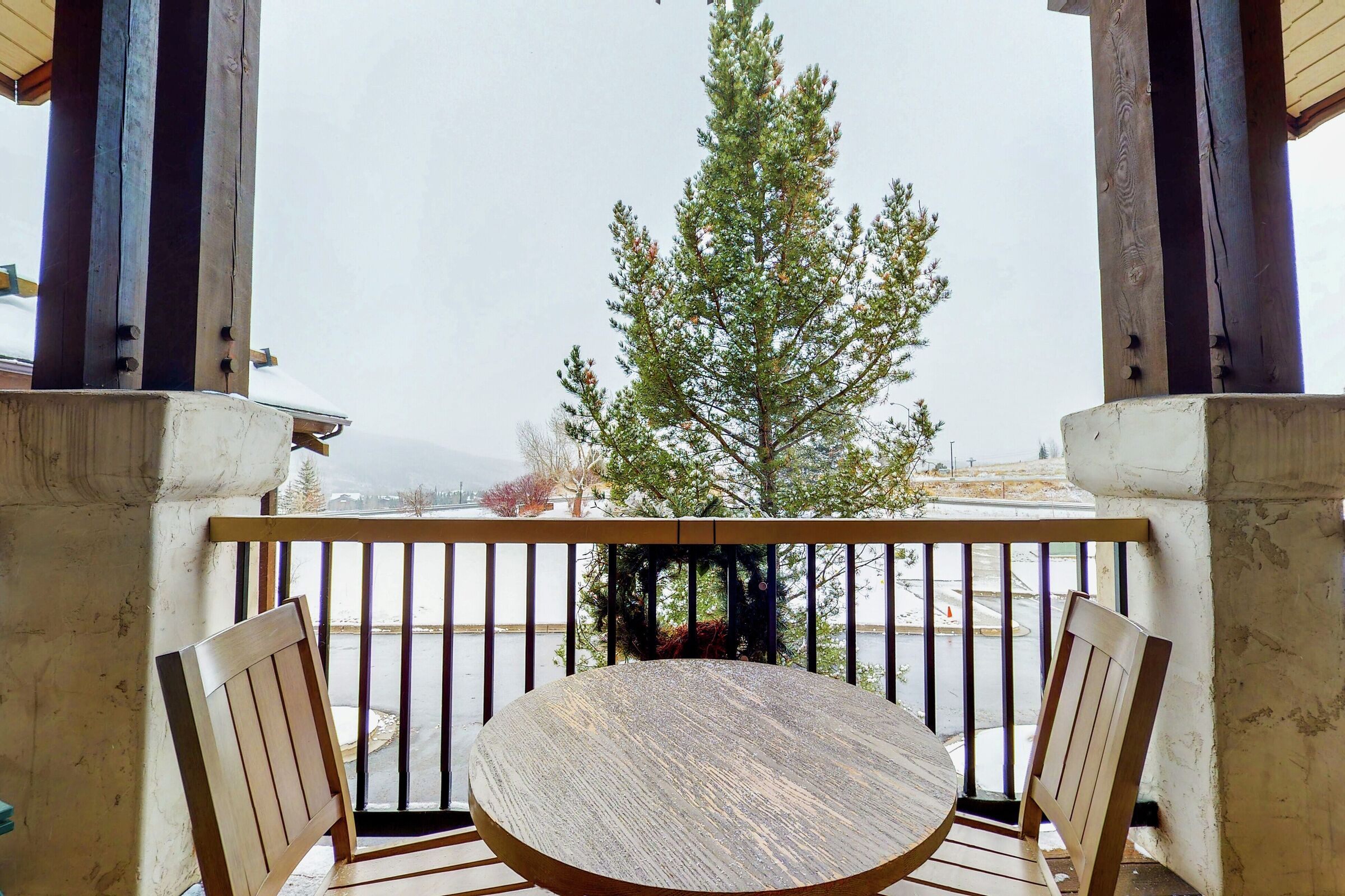 #300 - Balcony