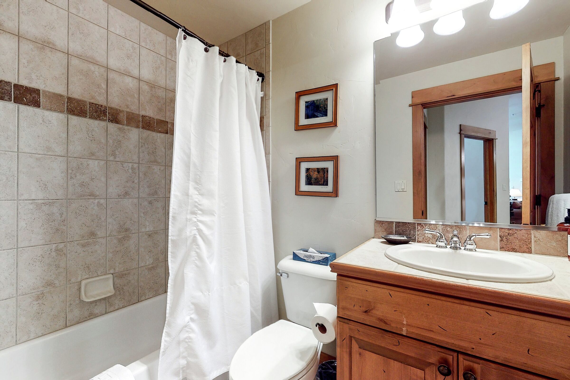 #300 - Bathroom