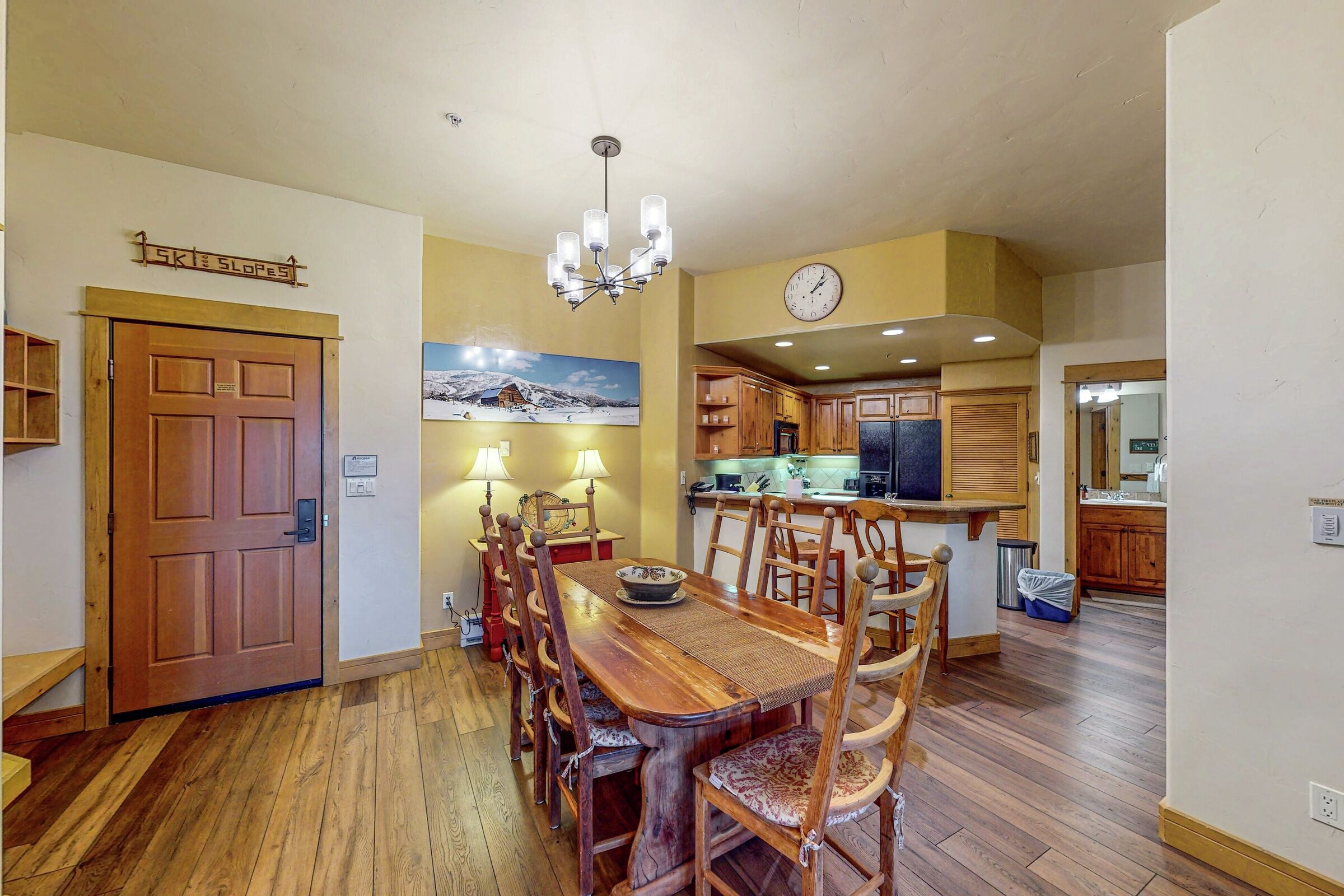 #311 - Dining Area