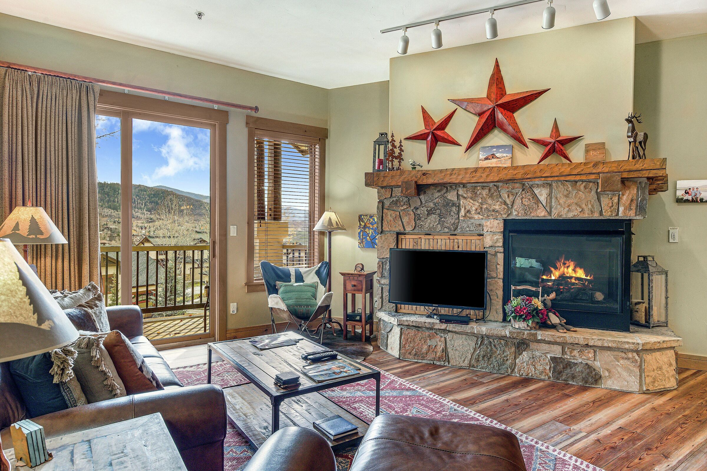 #306 - Living Area