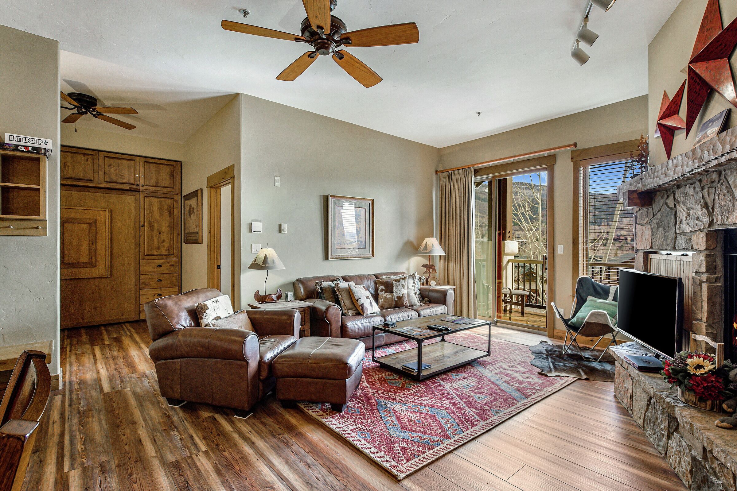 #306 - Living Area