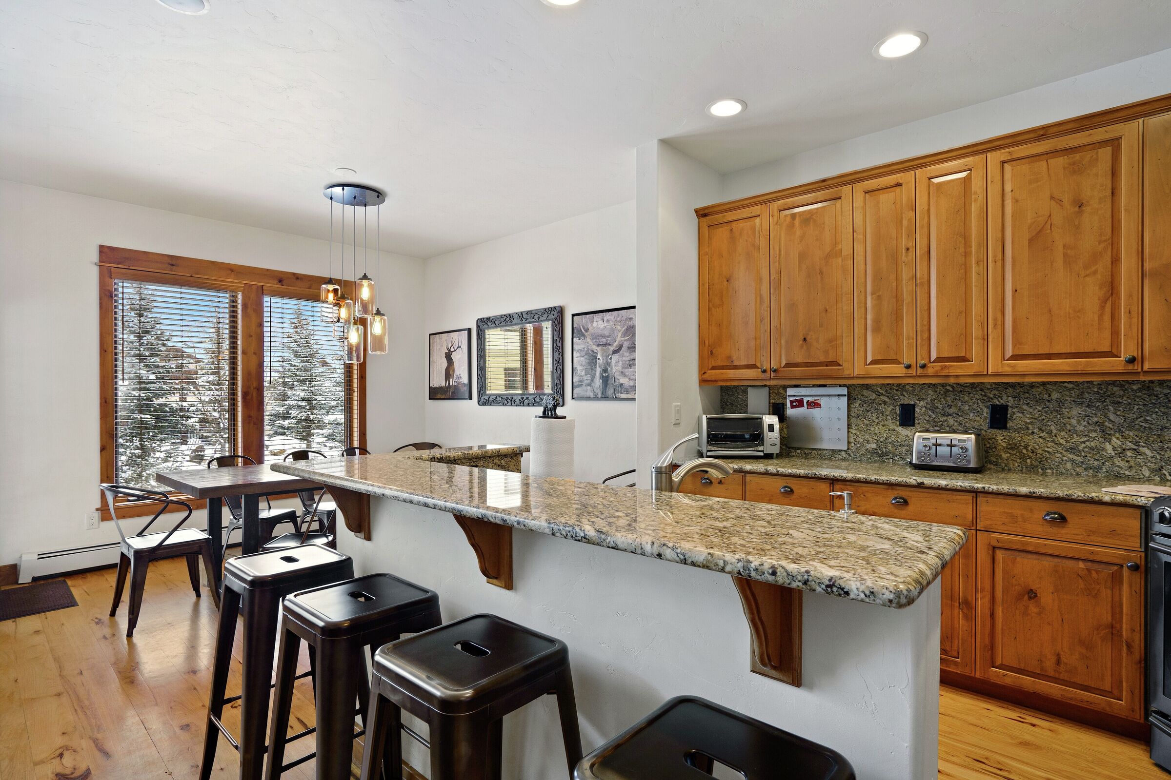#1412 - Kitchen Bar