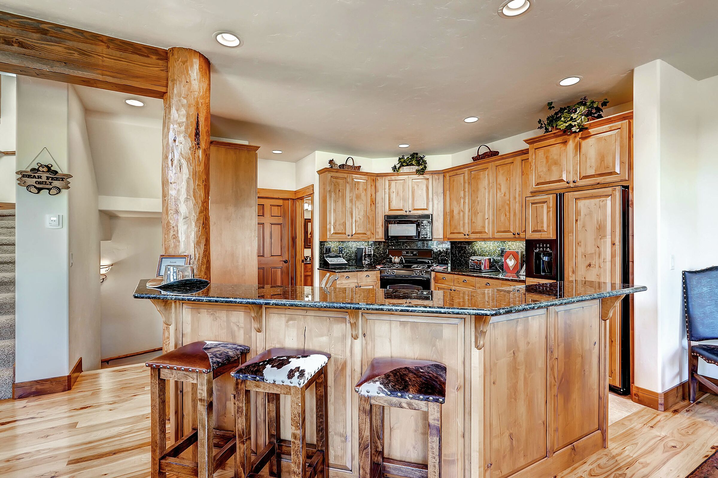 #1496 - Kitchen