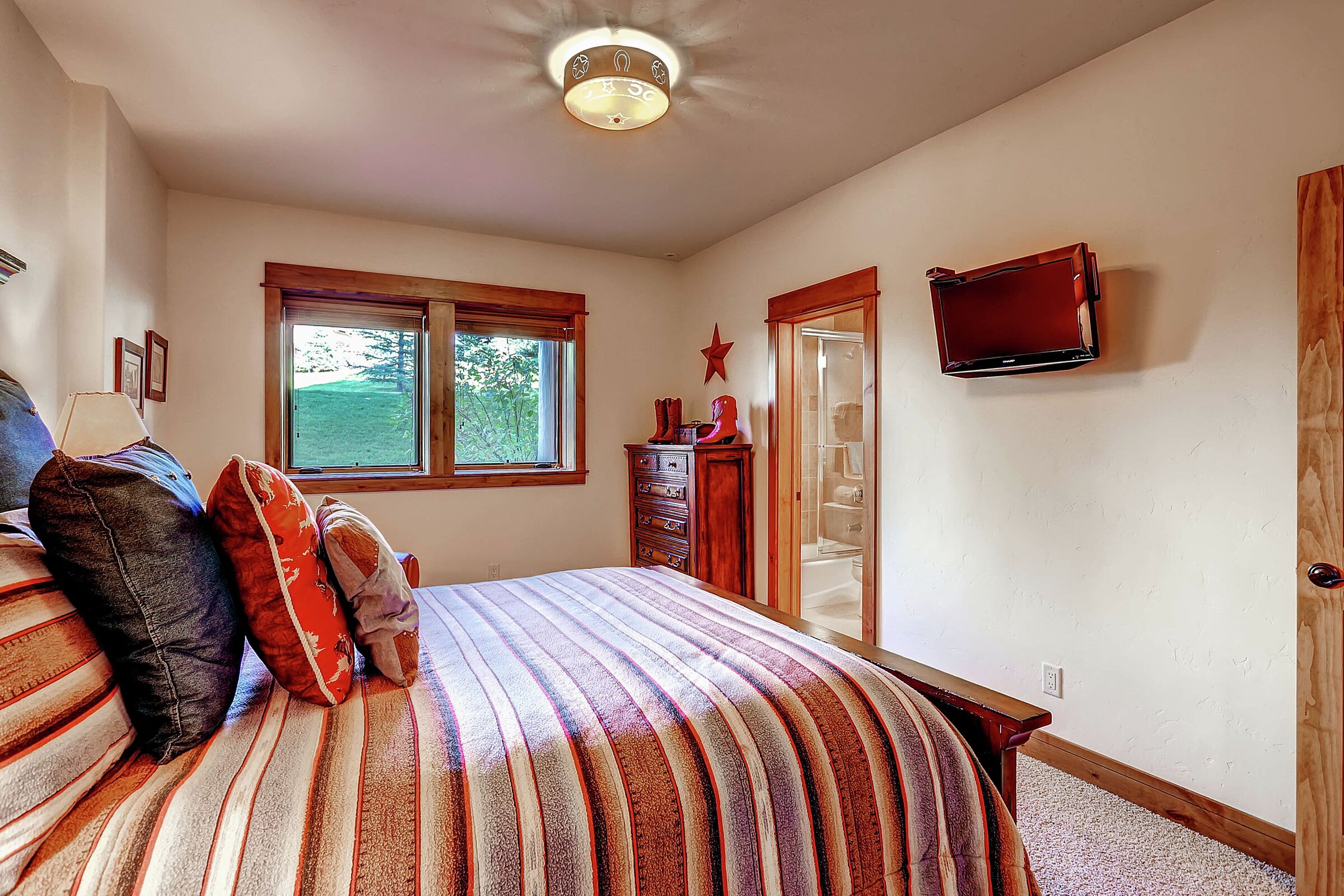 #1496 - Bedroom