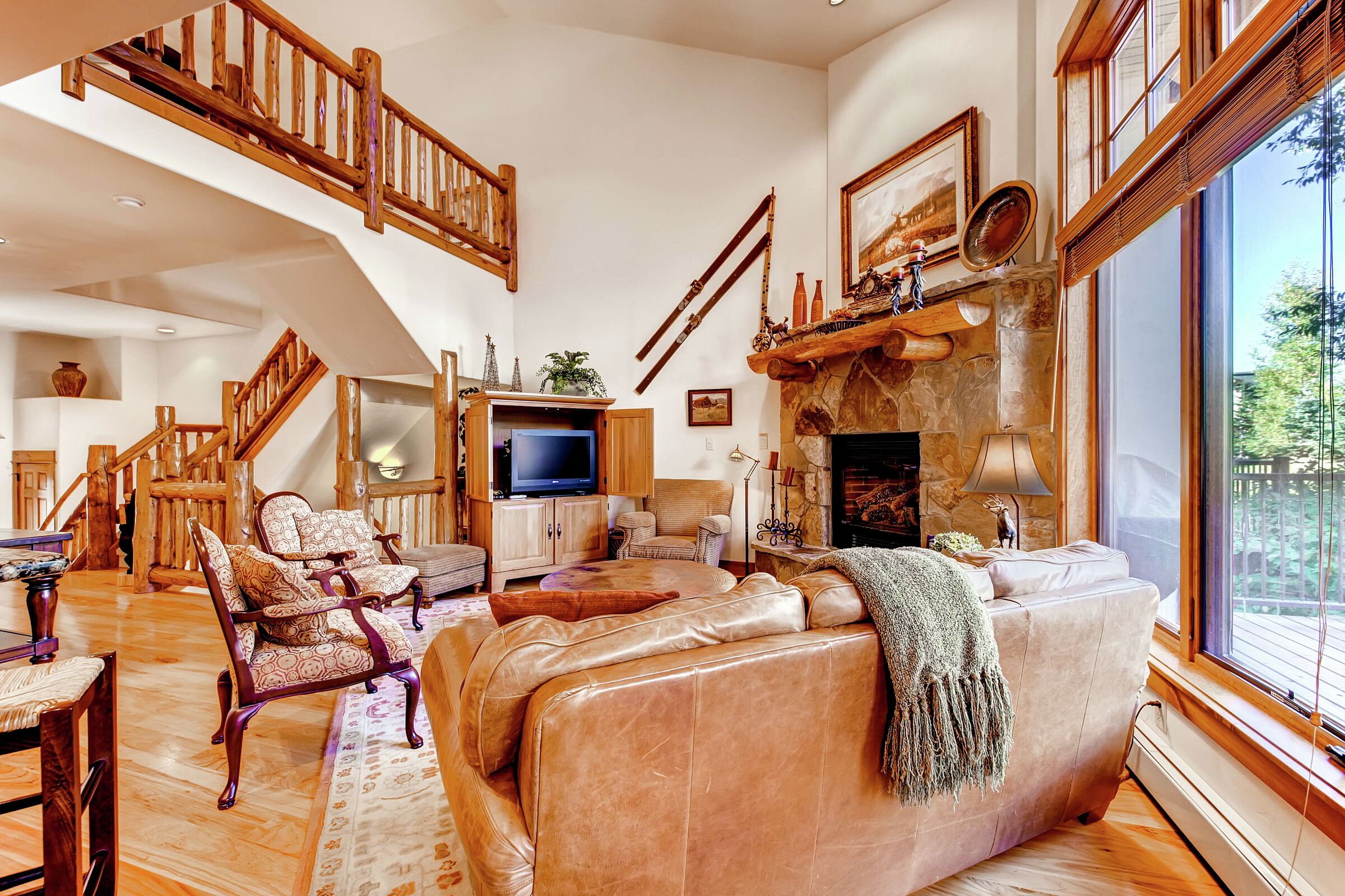 #1512 - Living Room