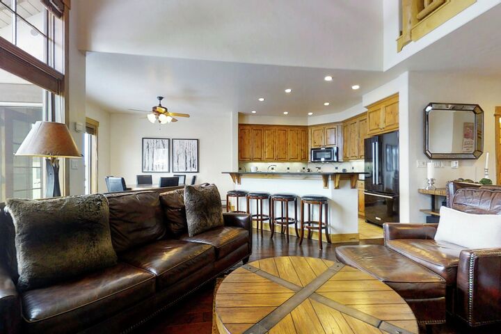 #1556 - Living Area, Dining Area & Kitchen