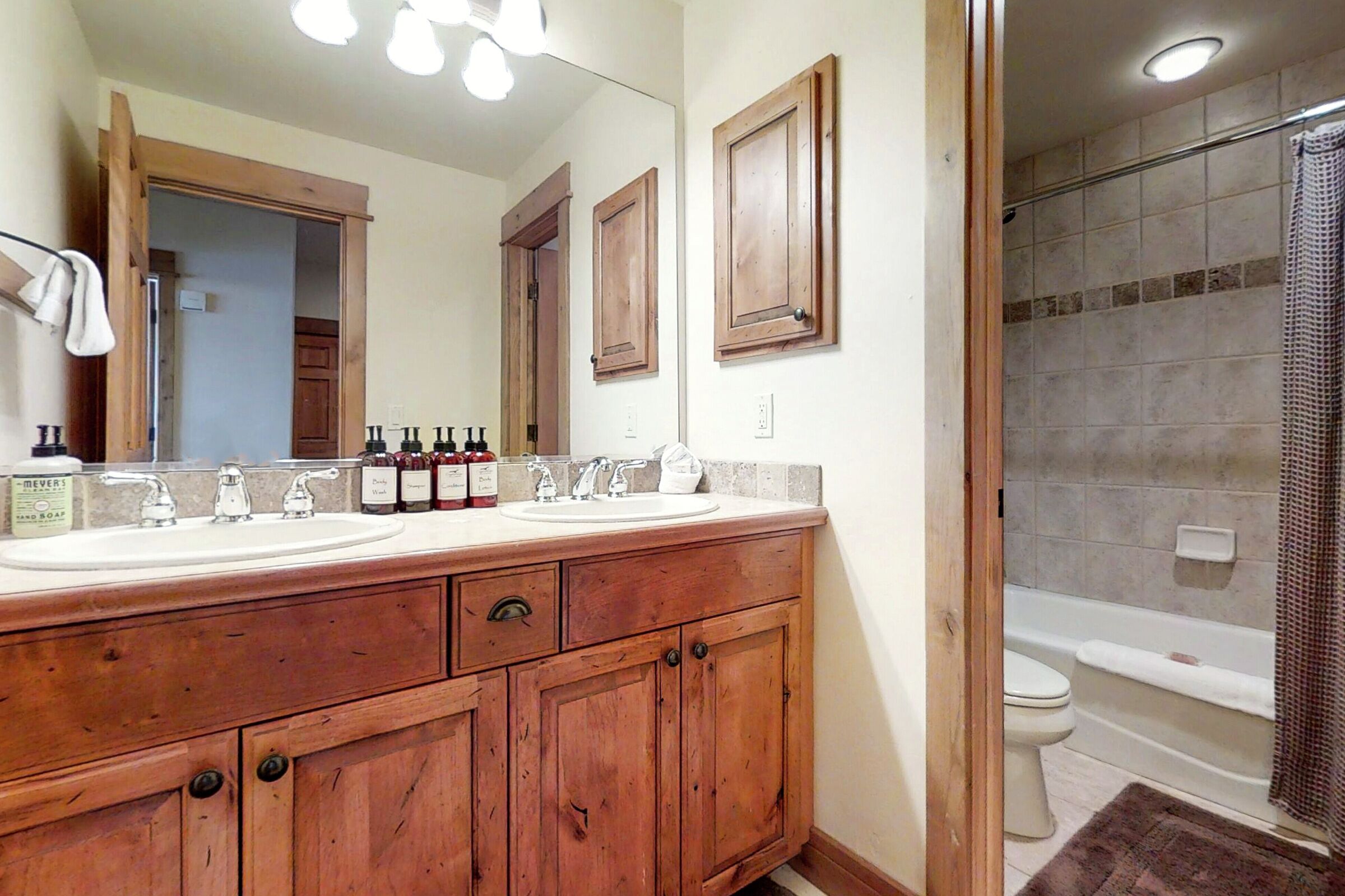 #1556 - Bathroom