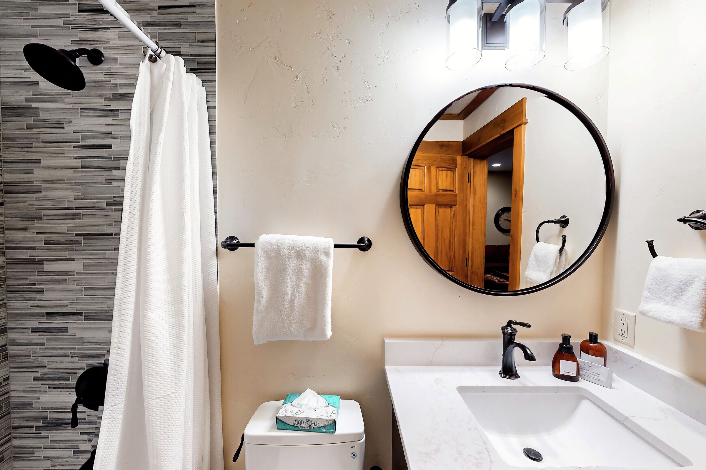 #1410 - Bathroom