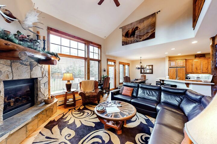 #1410 - Living Area, Dining Area & Kitchen