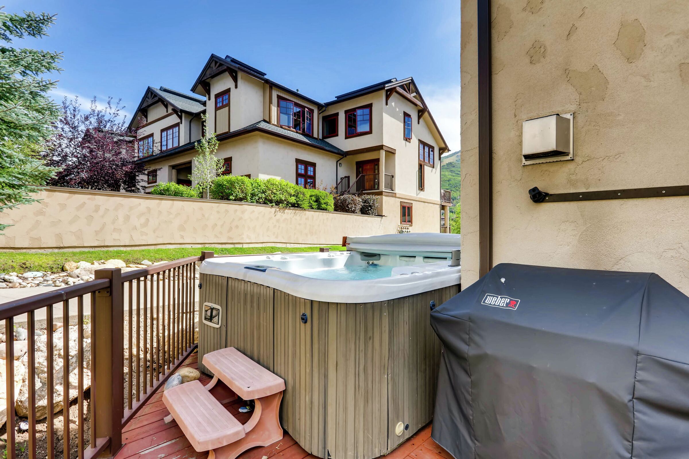 #1536 - Outdoor Hot Tub