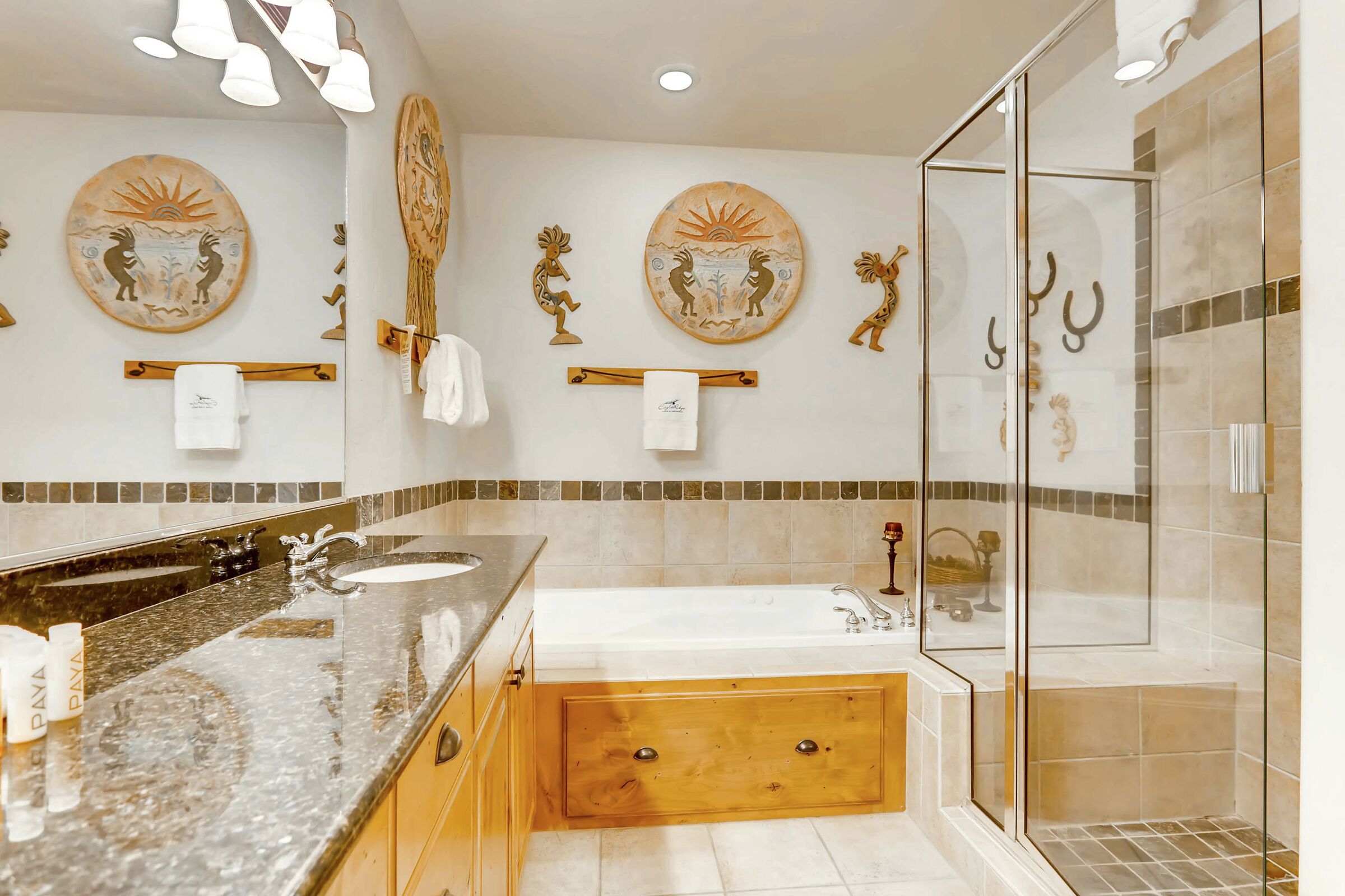 #1536 - Master Ensuite Bathroom