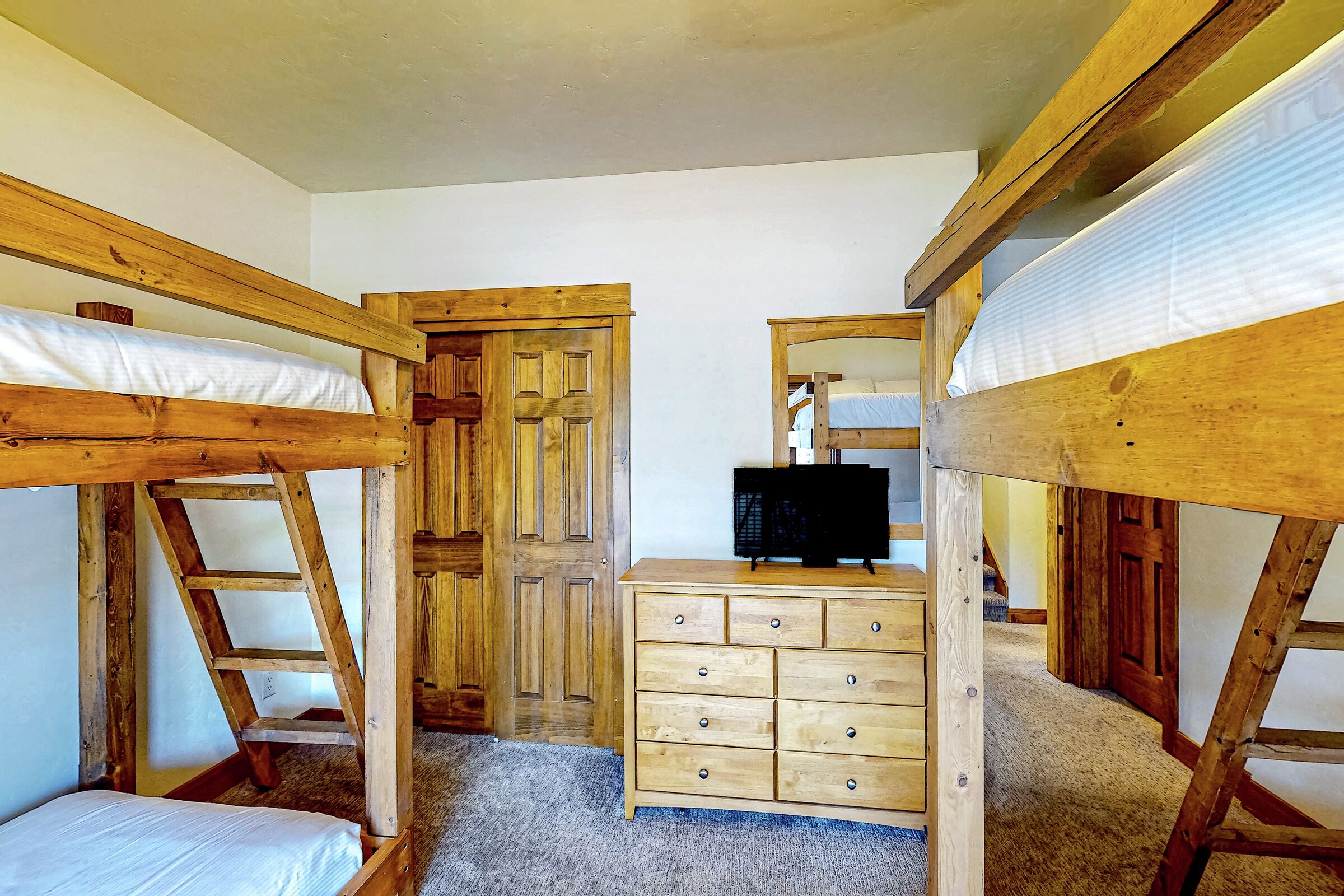 #1477 - Bedroom