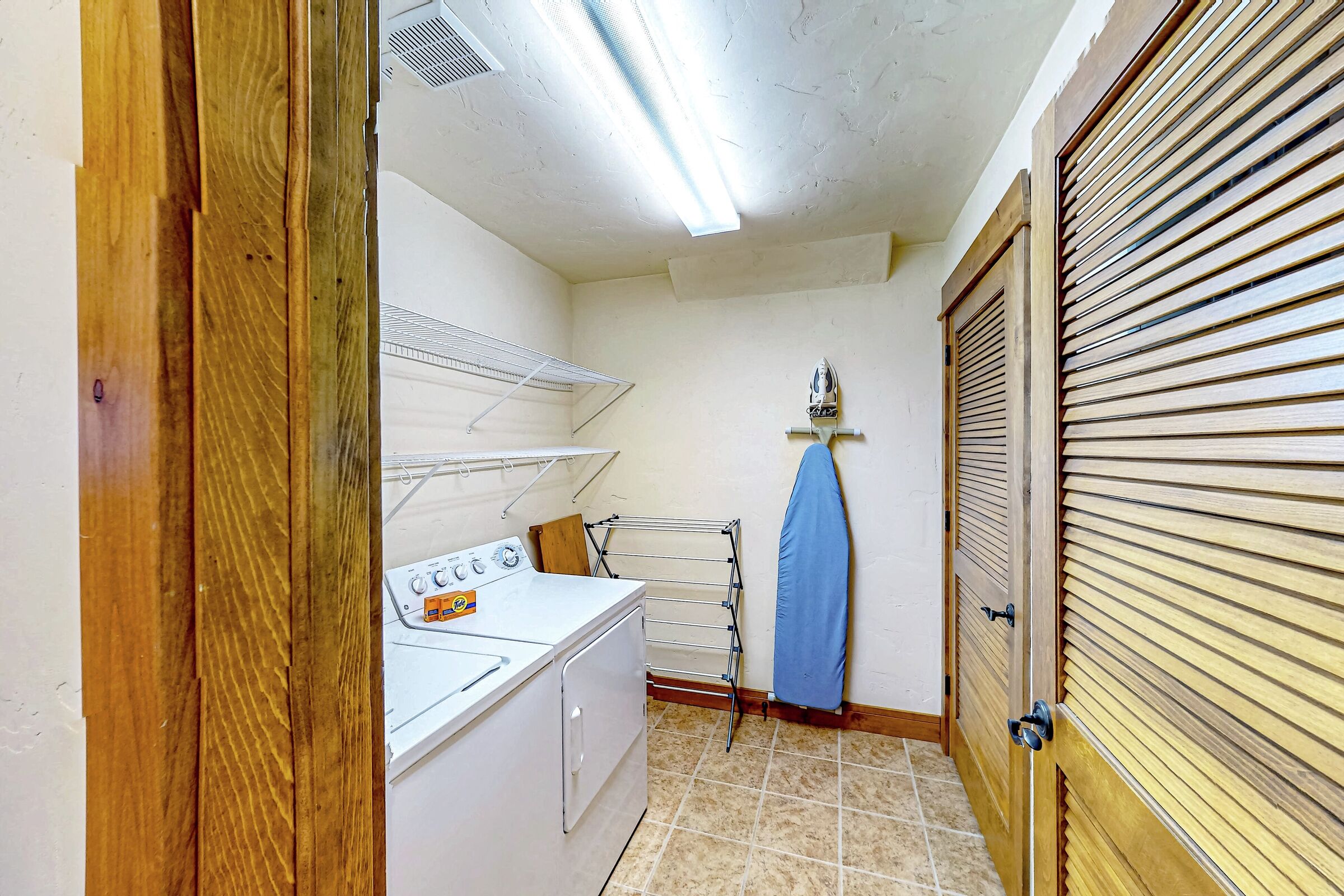 #1477 - Laundry Room