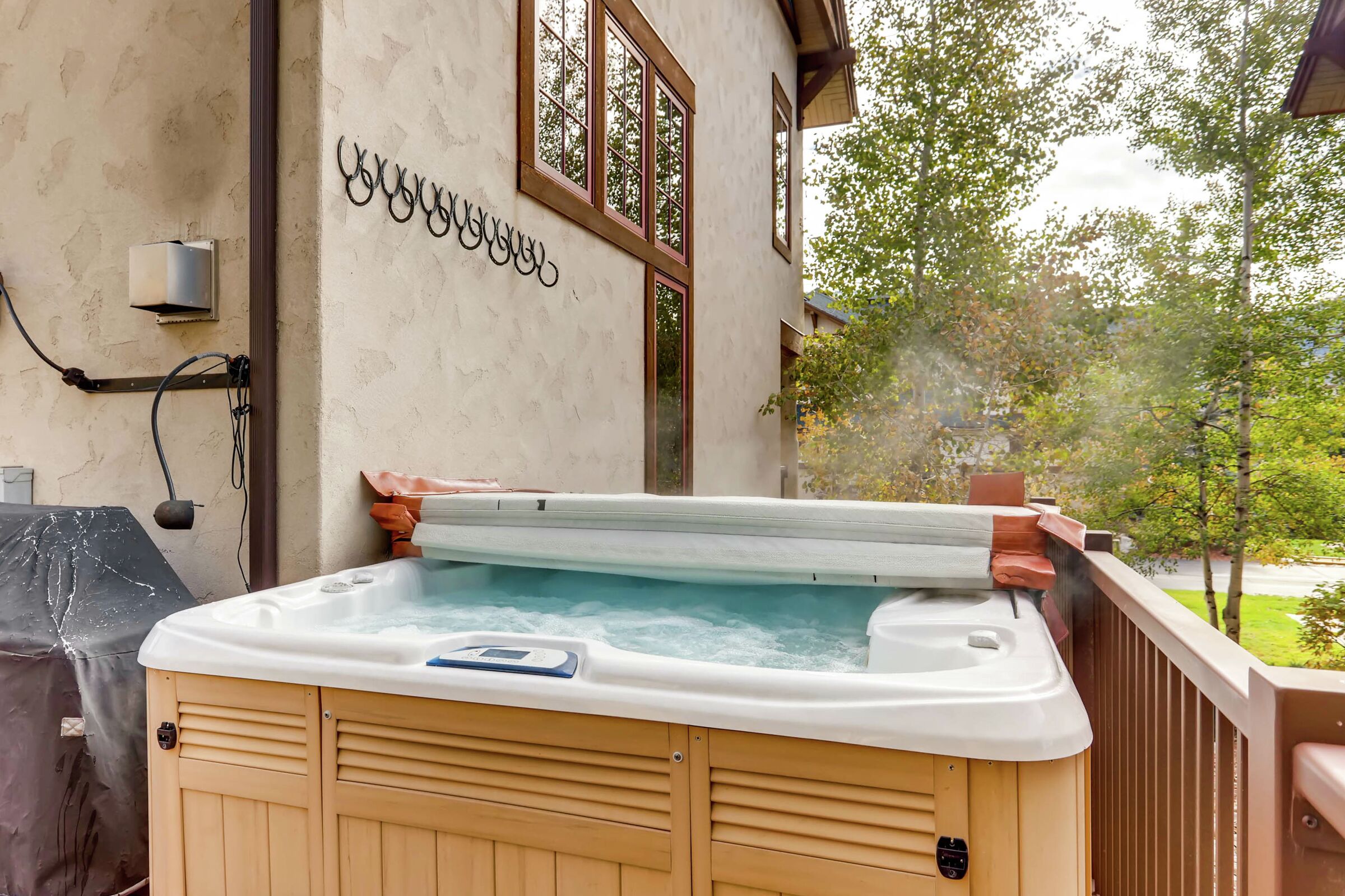 #1534 - Outdoor Hot Tub
