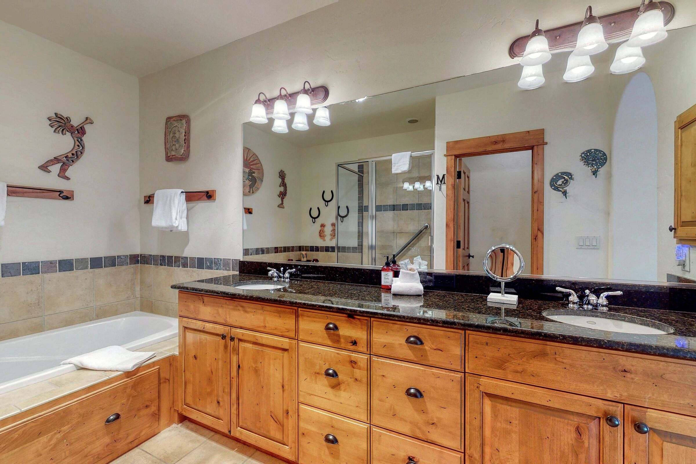 #1534 - Master Ensuite Bathroom