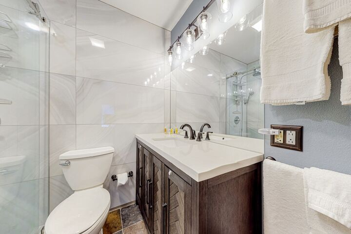 #111 - Master Ensuite Bathroom