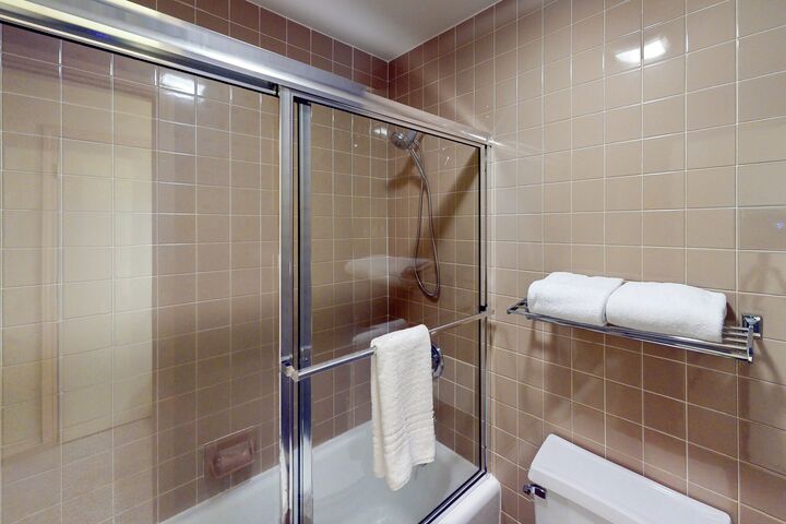 #108 - Master Ensuite Bathroom